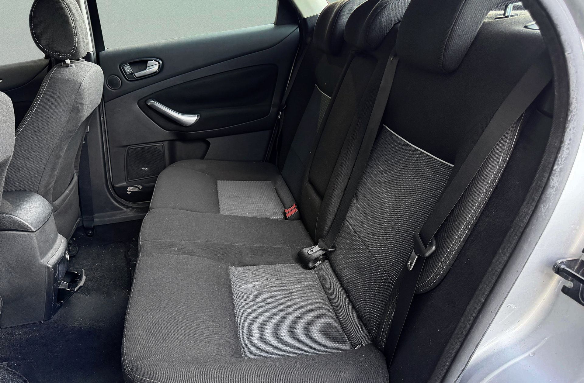 Ford Mondeo 1.8 TDCi Trend - foto 9