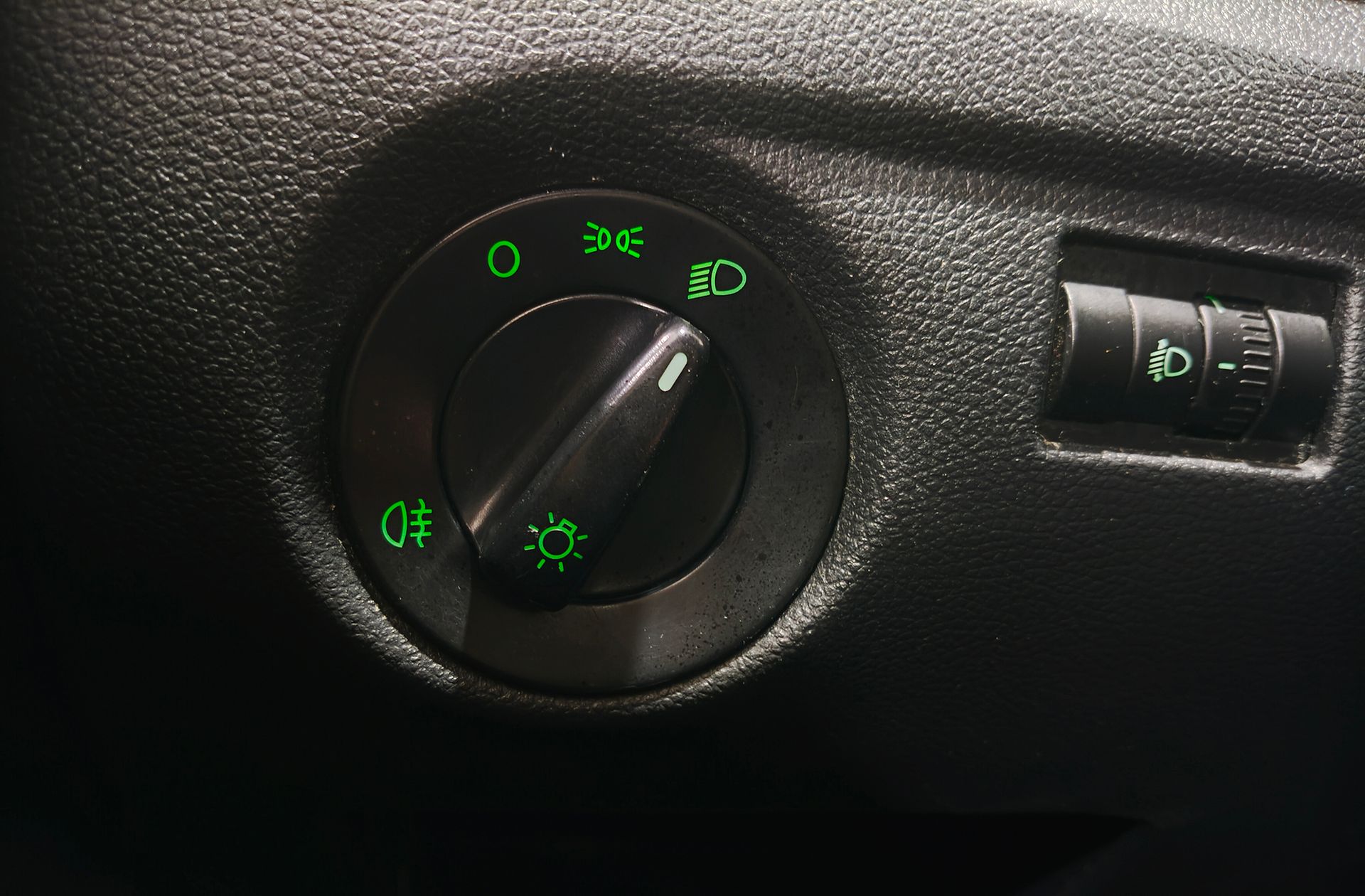 Škoda Fabia 1.2 12v Ambition - foto 21