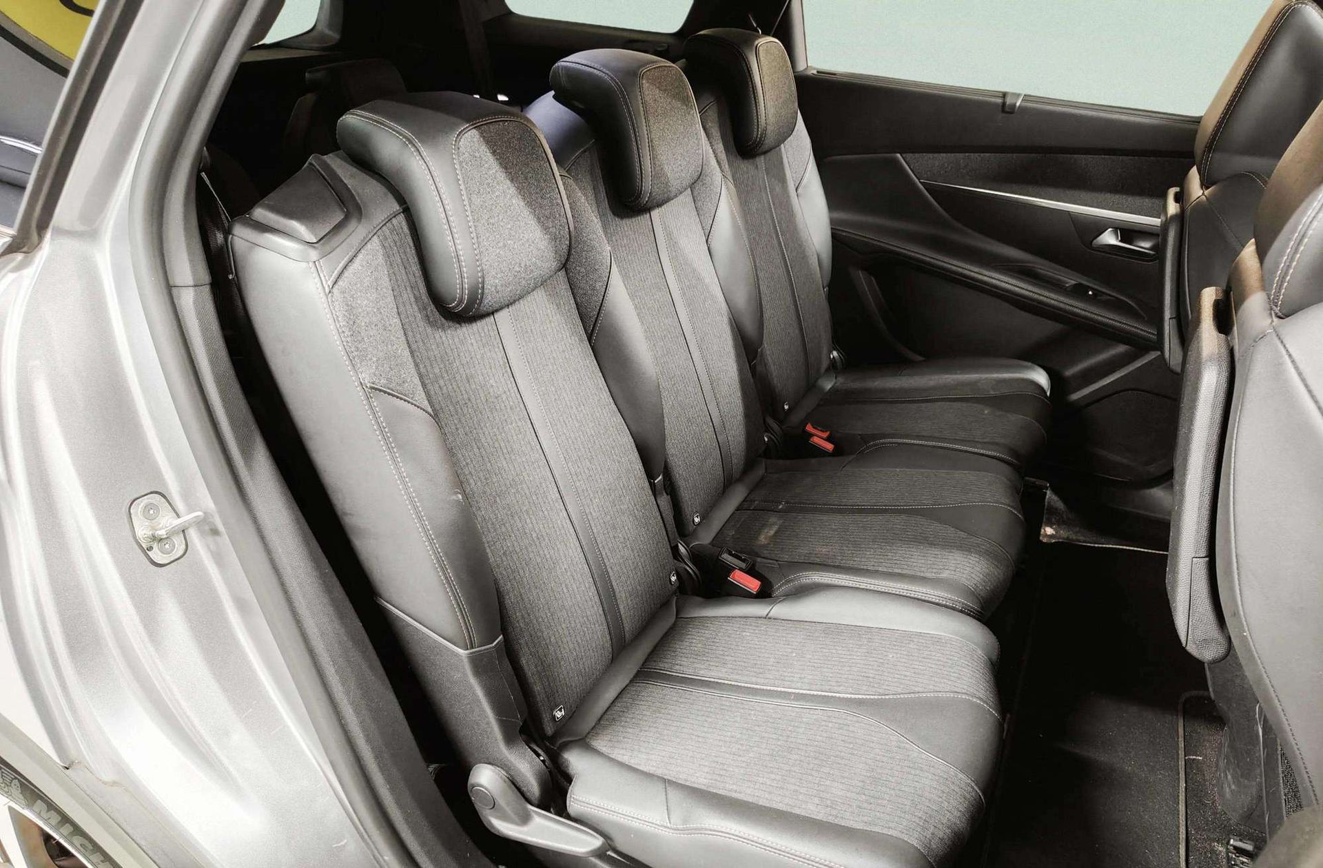 Peugeot 5008 PureTech 180 GT Line EAT8 7 plazas - foto 27