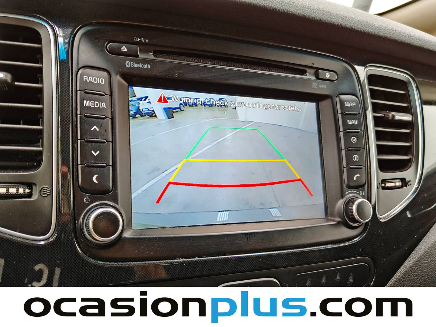 Equipamiento del KIA Carens KIA Carens 1.6 GDi UEFA Euro 2016 Eco-Dynamics (135 CV)