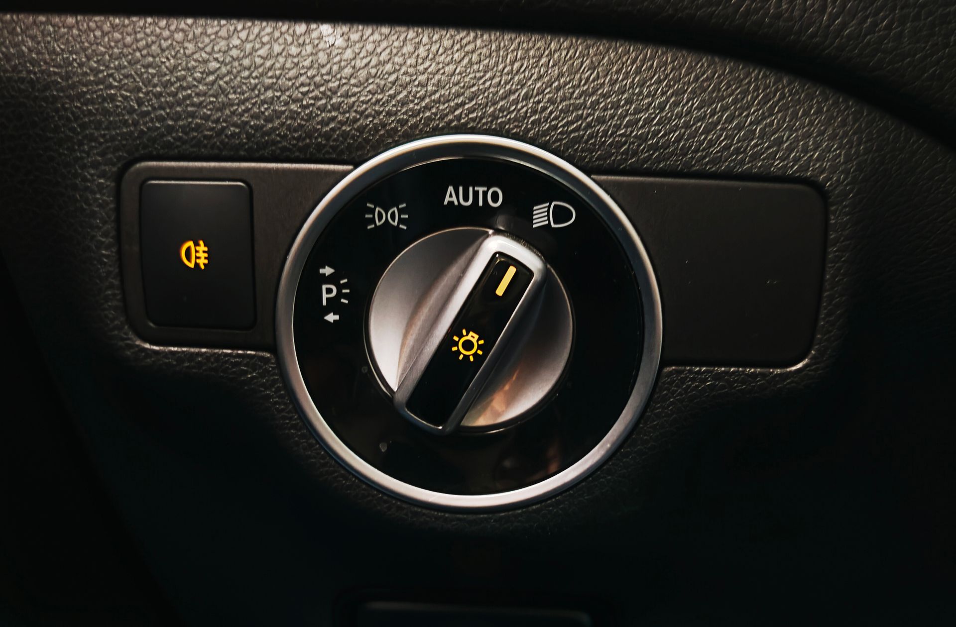 Mercedes-Benz GLA 220 CDI Urban 4Matic - foto 14