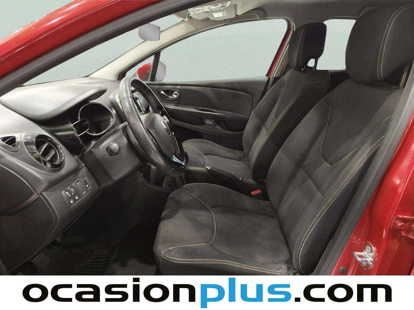 Foto asientos delanteros Renault Clio Renault Clio dCi 90 S&S Expression Energy (90 CV)