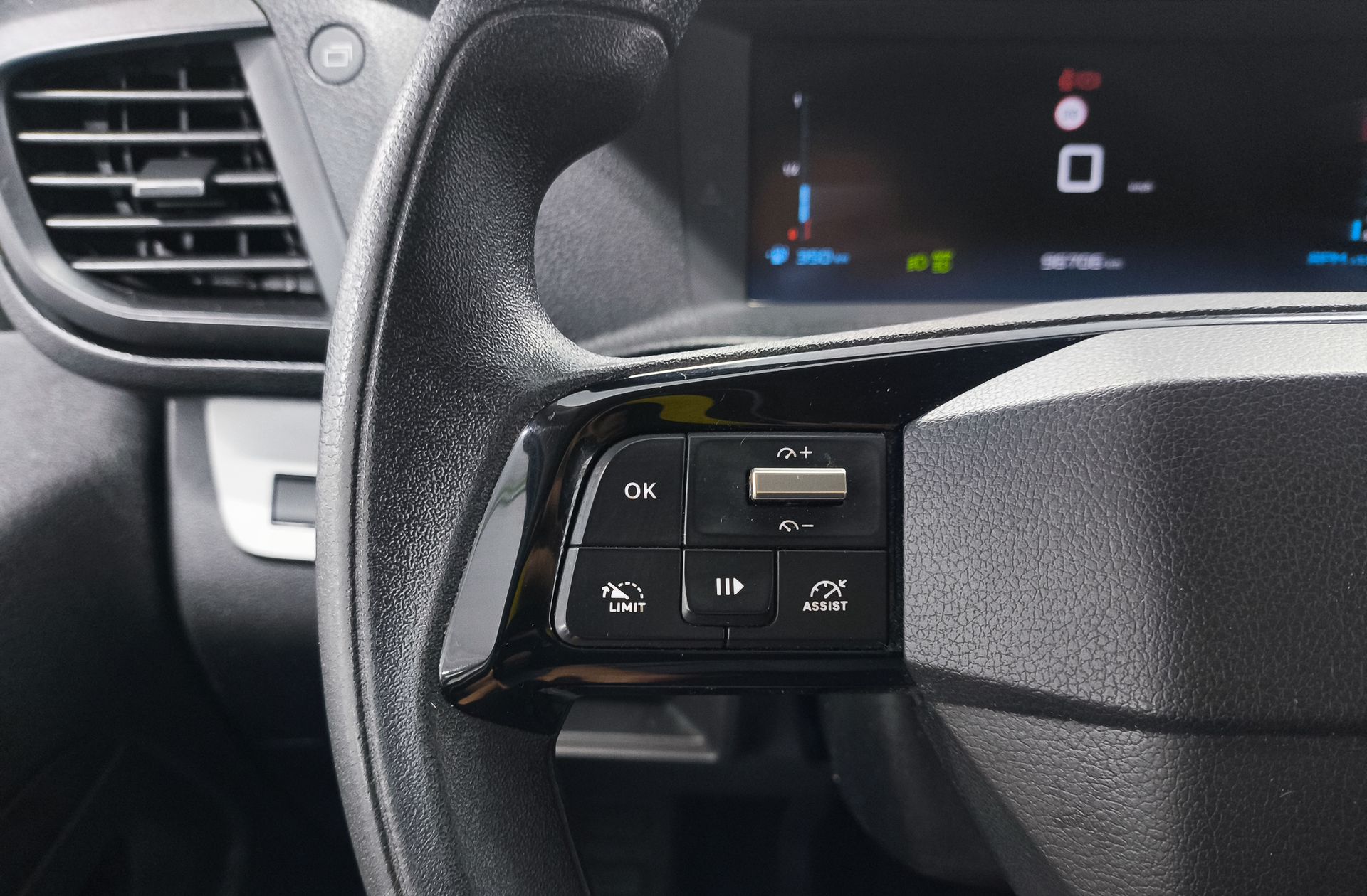 Citroën Jumpy Furgon BlueHDi 120 Talla M 3 plazas - foto 23