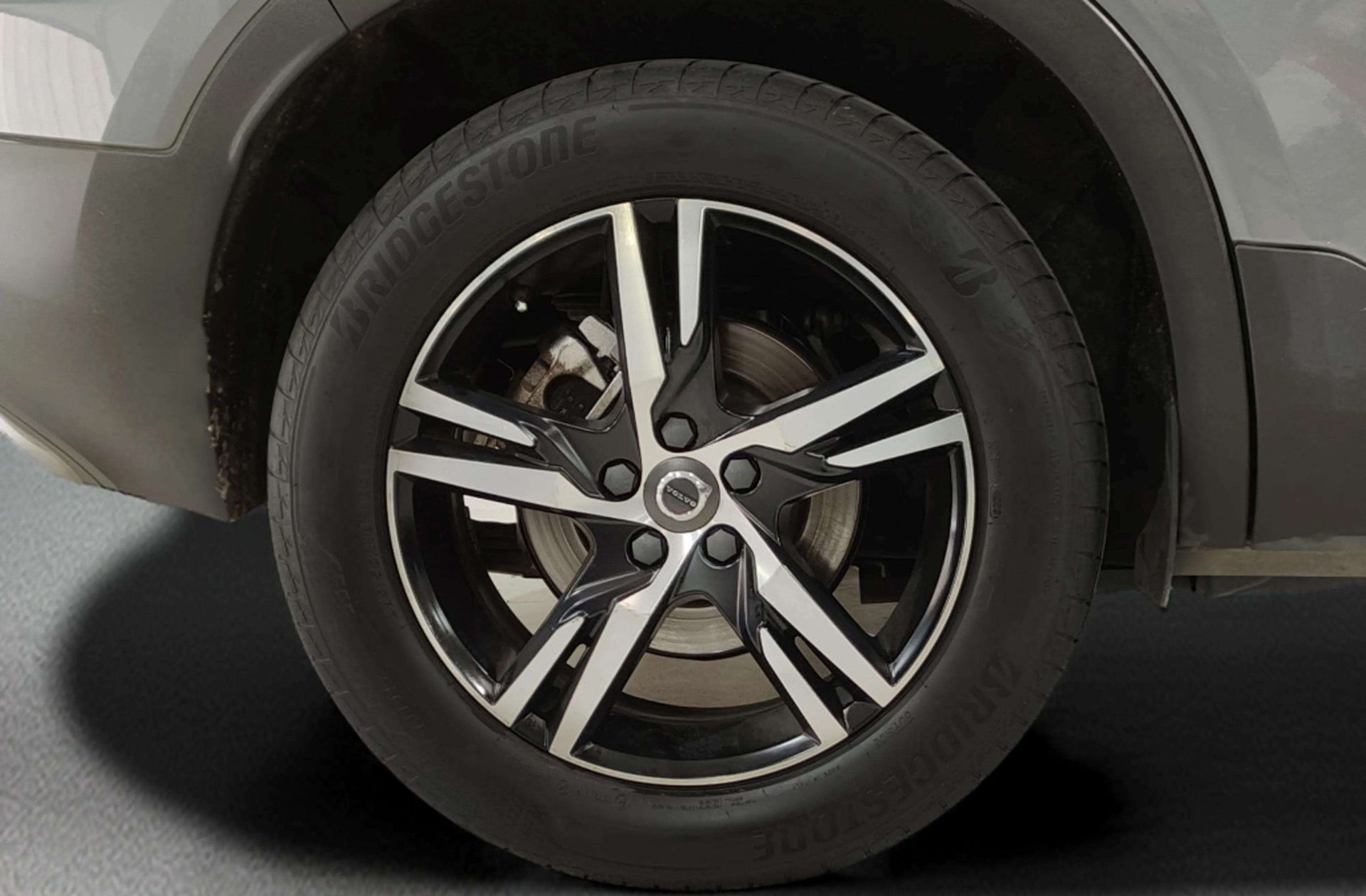 Volvo XC40 D4 R-Design AWD - foto 34
