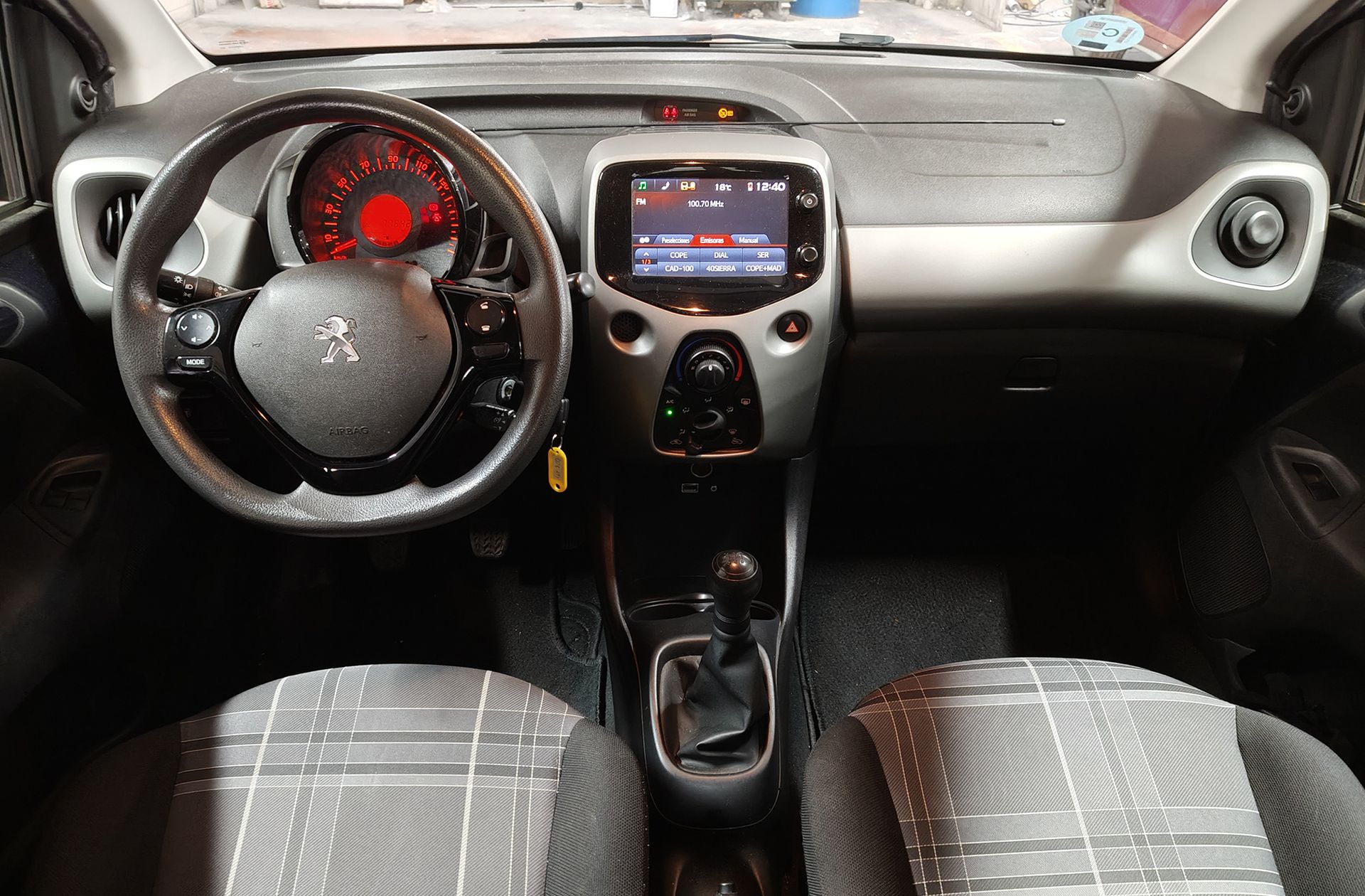Peugeot 108 1.2 PureTech - foto 6