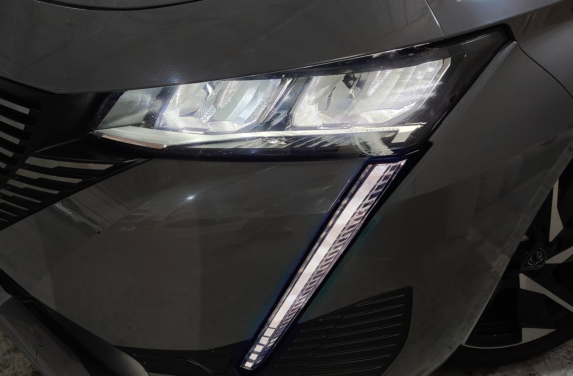 Peugeot 308 BlueHDi 130 Allure EAT8 - foto 18