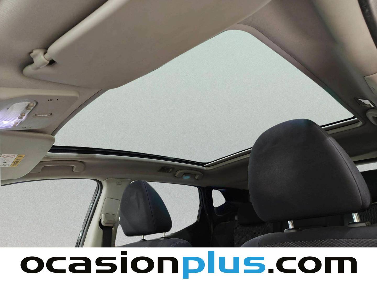 Extras y acabados del Nissan QASHQAI Nissan Qashqai dCi 130 N-Connecta (130 CV)