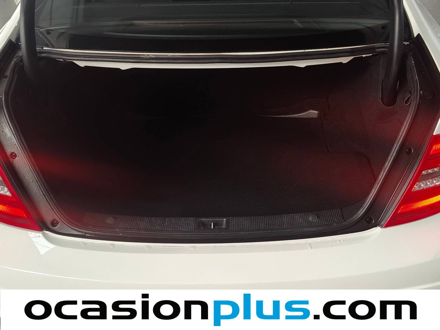 Fotos maletero Mercedes Clase C Mercedes-Benz Clase C 180 Blue Efficiency Coupé (156 CV) Pack AMG