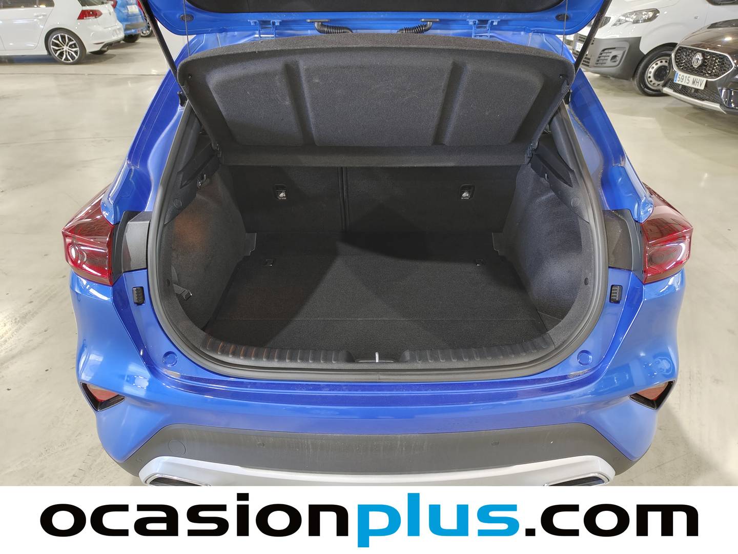 Foto KIA XCeed Kia XCeed 1.6 MHEV Tech DCT (136 CV)