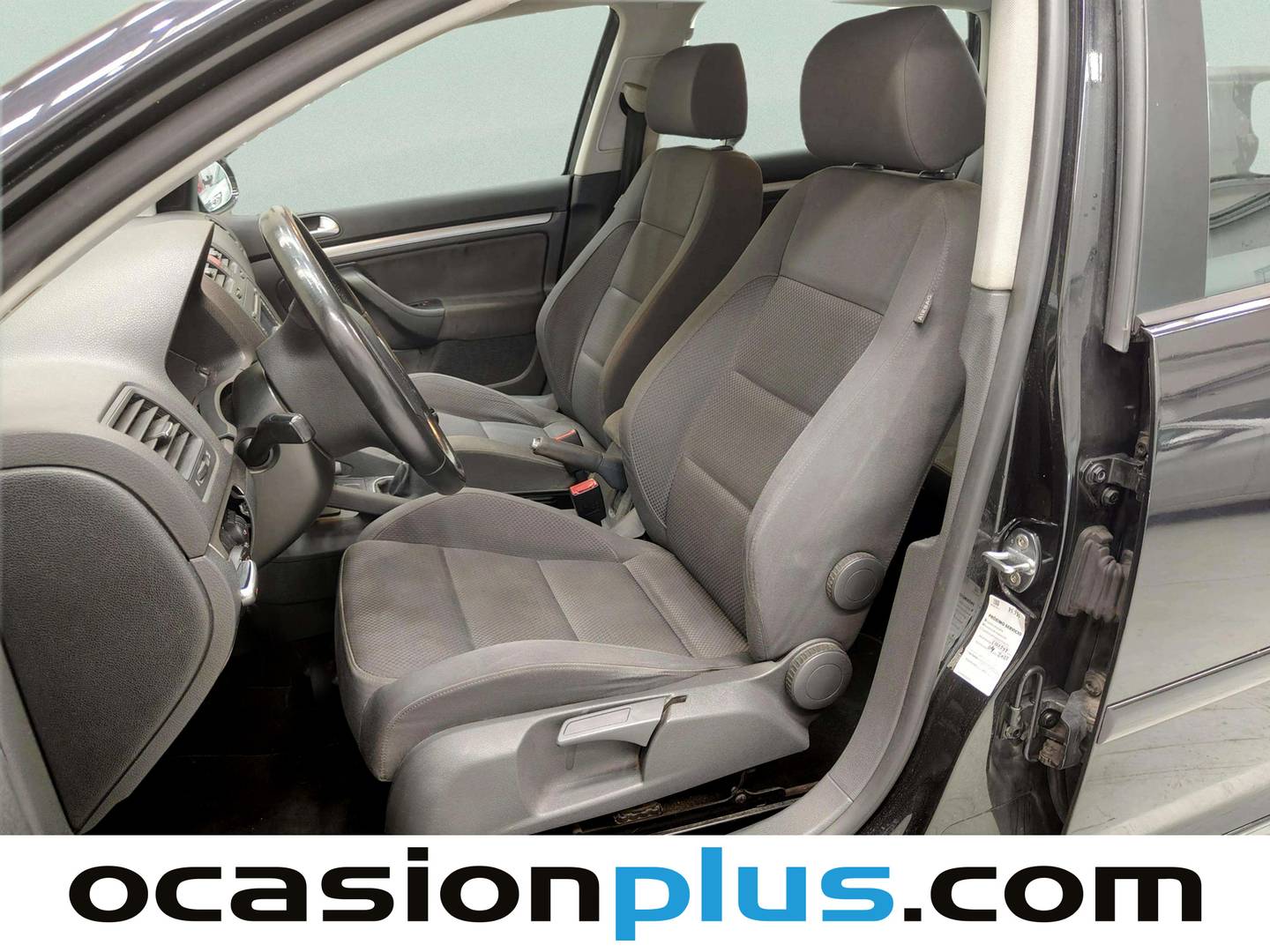 Foto asientos delanteros Volkswagen Golf Volkswagen Golf Sportline 1.6 FSI (115 CV)