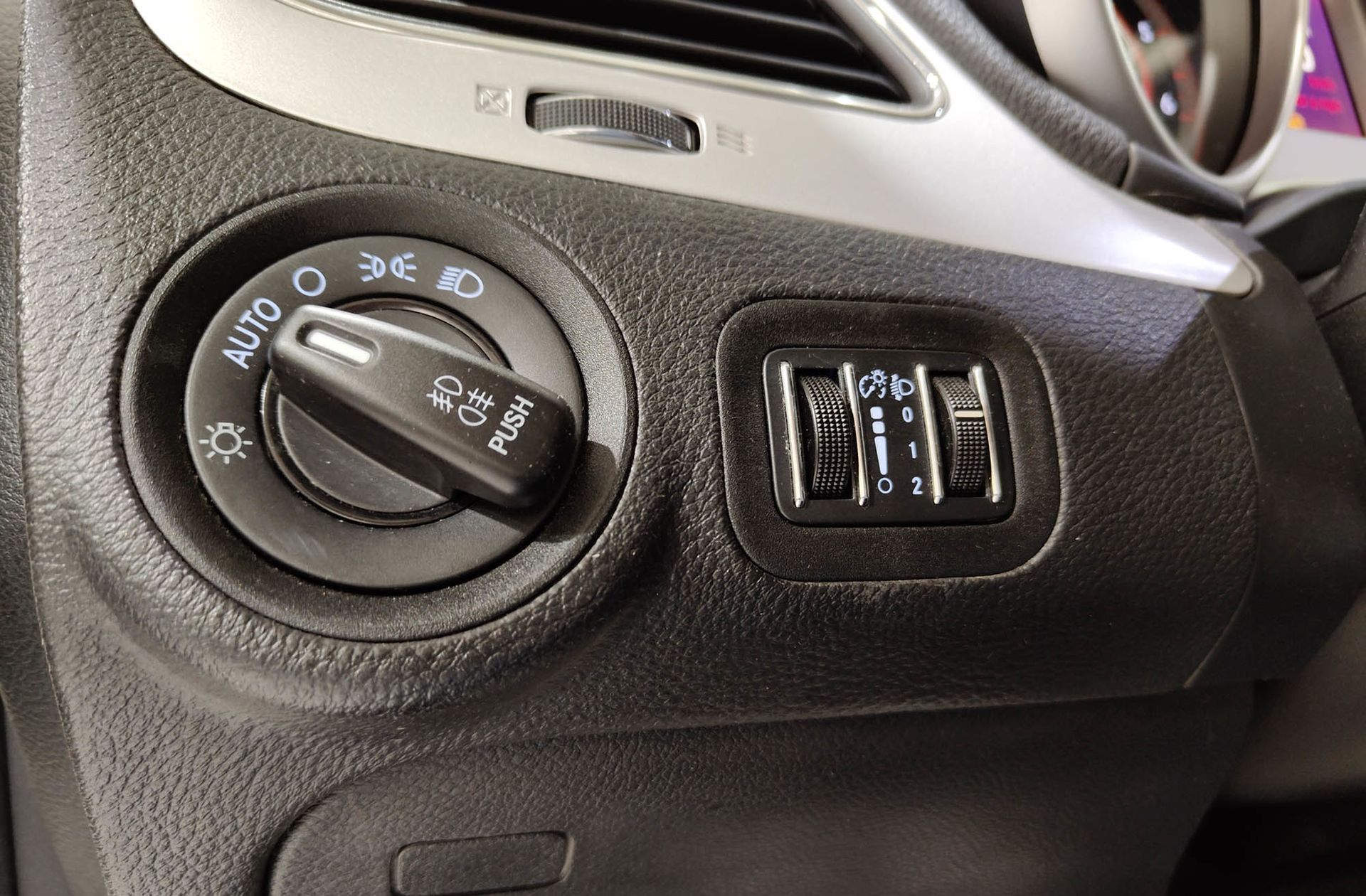 Fiat Freemont 2.0 16v Diesel Black Code 7 plazas - foto 24
