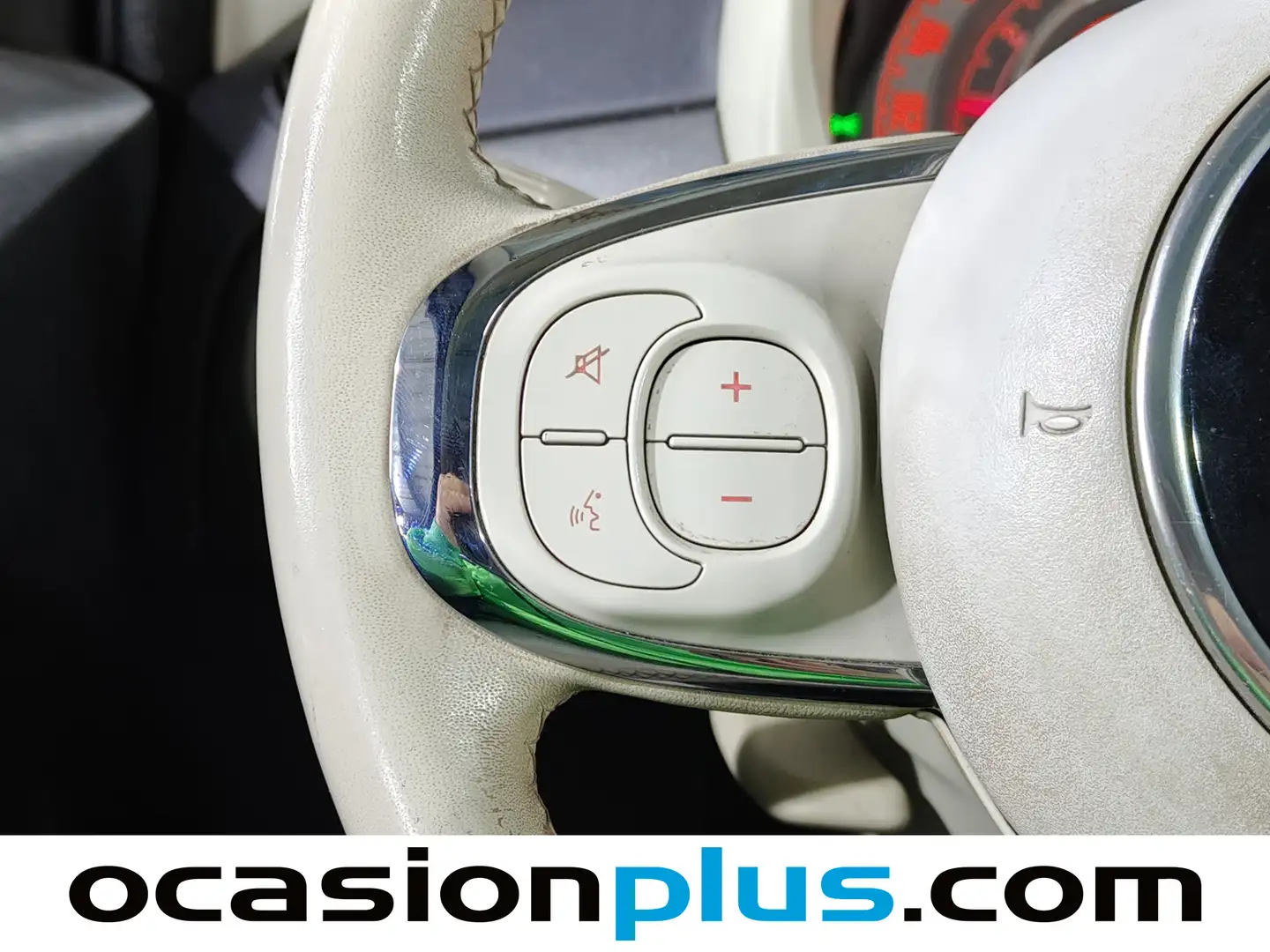 Foto Fiat 500 Fiat 500 1.2 8v Lounge (69 CV)