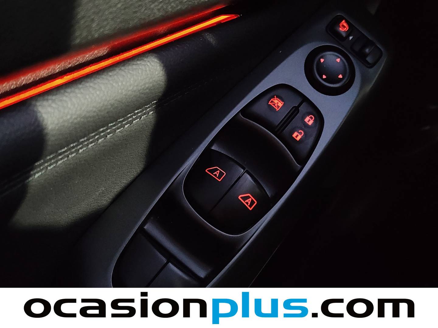 Foto Nissan JUKE Nissan Juke DIG-T N-Connecta 4x2 (114 CV)