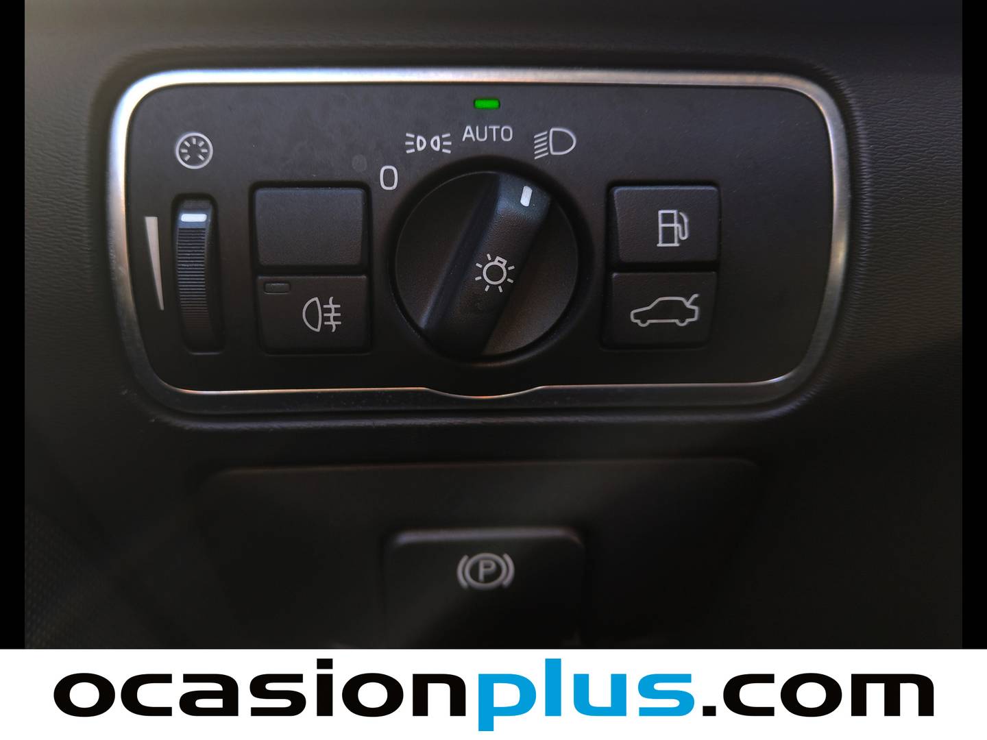 Foto Volvo XC60 Volvo XC60 D3 Kinetic Auto (136 CV)