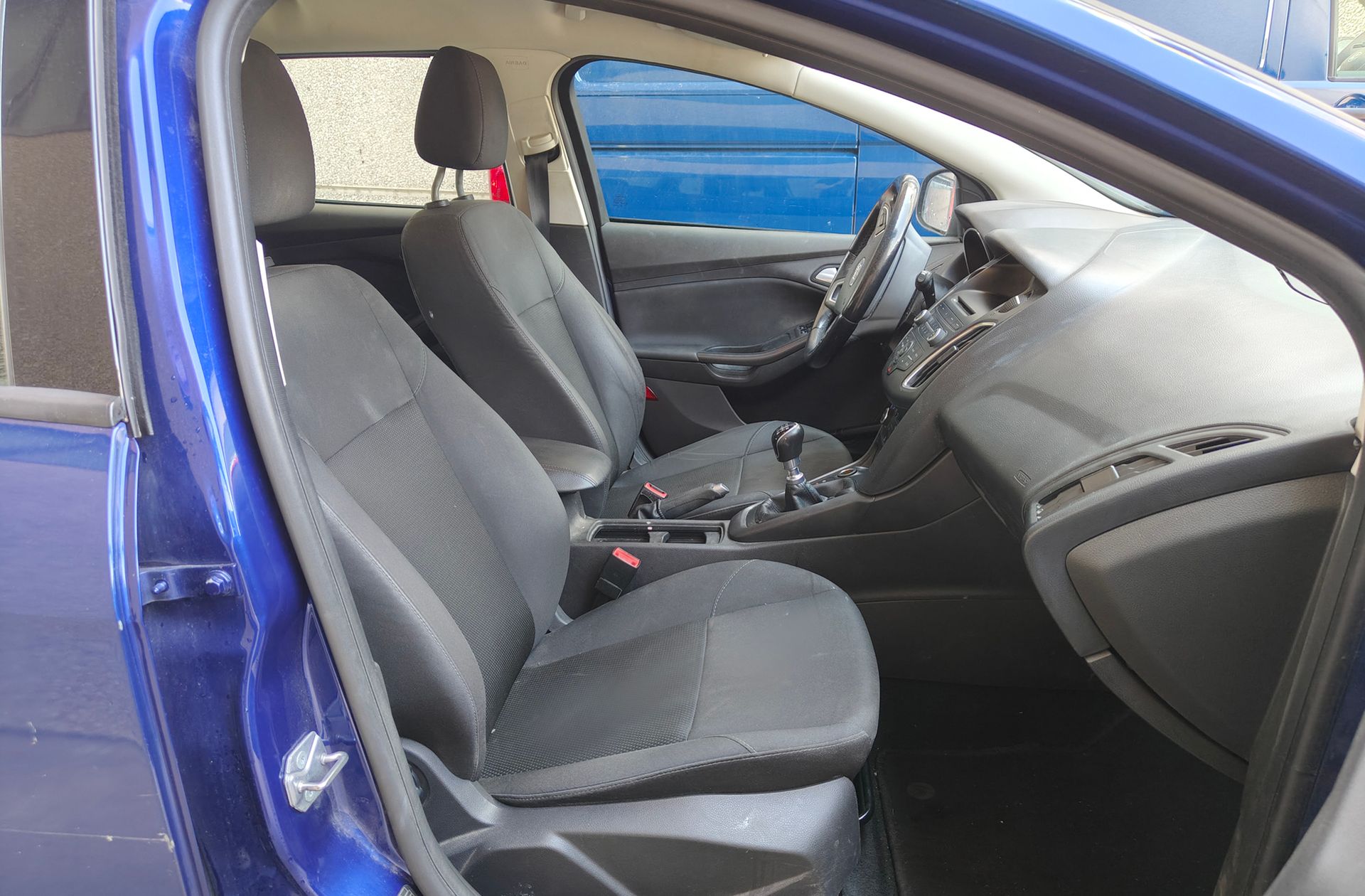 Ford Focus SportBreak 1.0 EcoBoost Business - foto 15