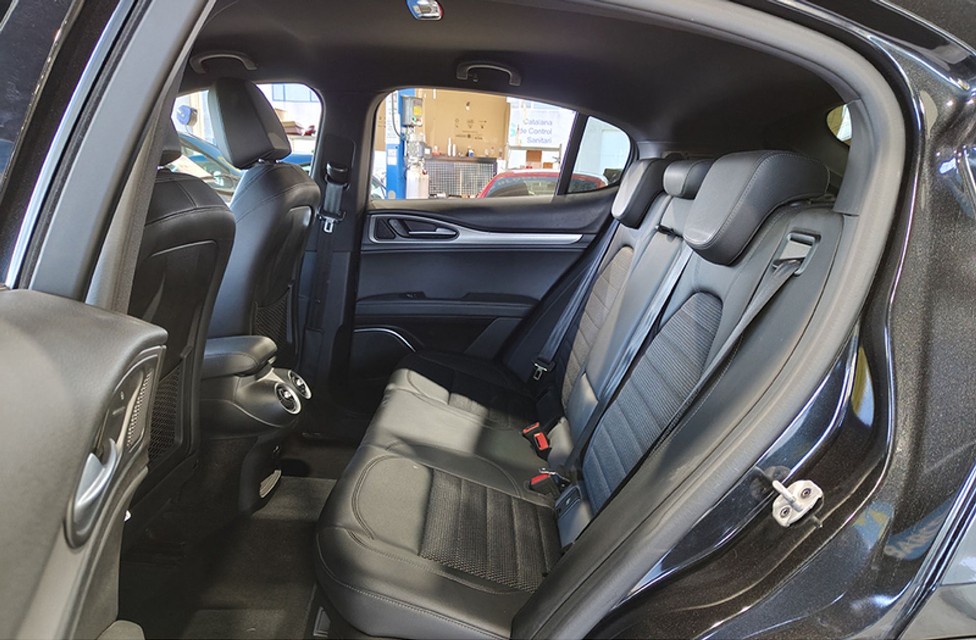 Alfa Romeo Stelvio 2.2 Diesel Sprint RWD - foto 14