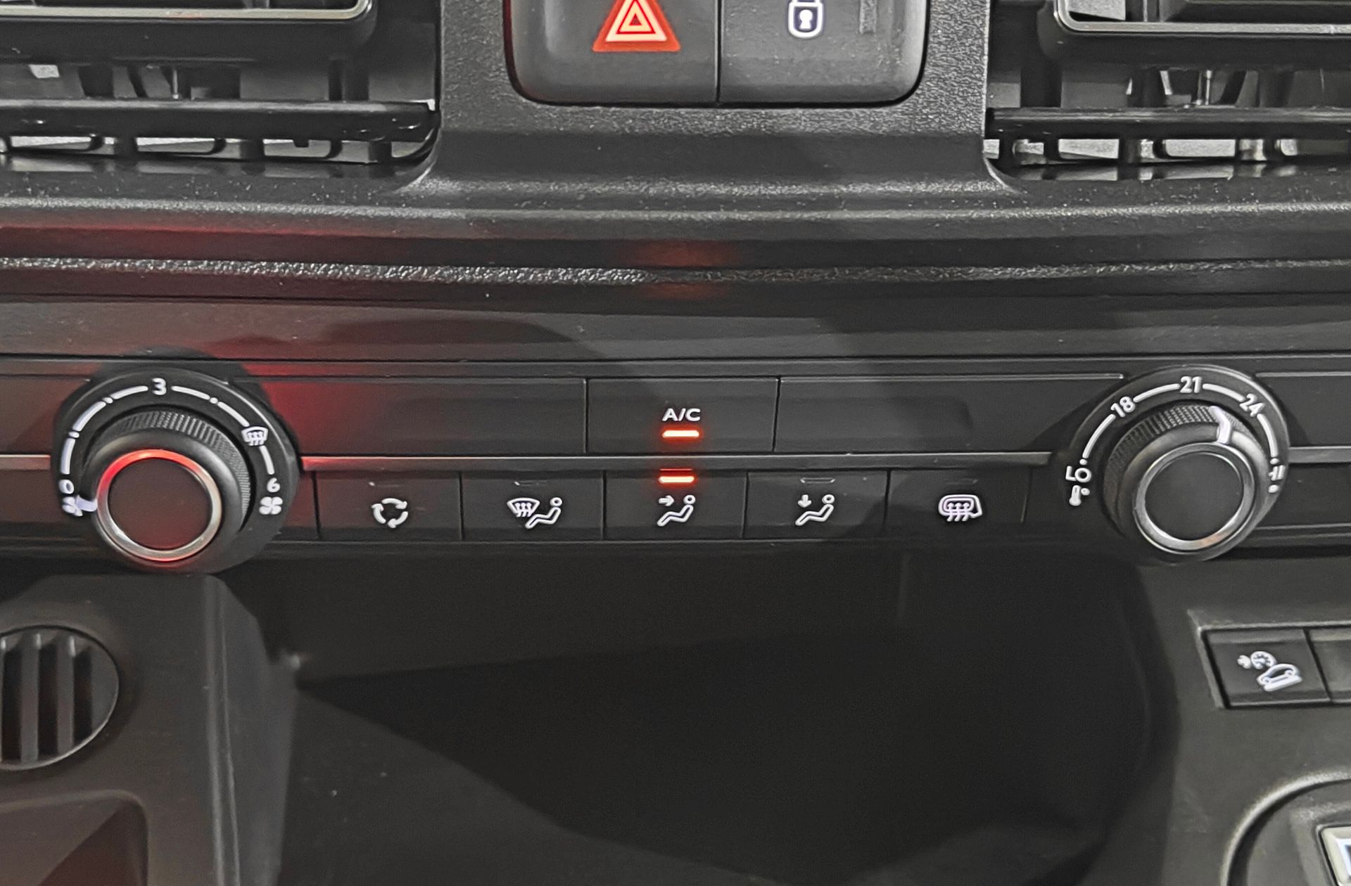 Fiat Doblò BlueHDi 100 M - foto 31