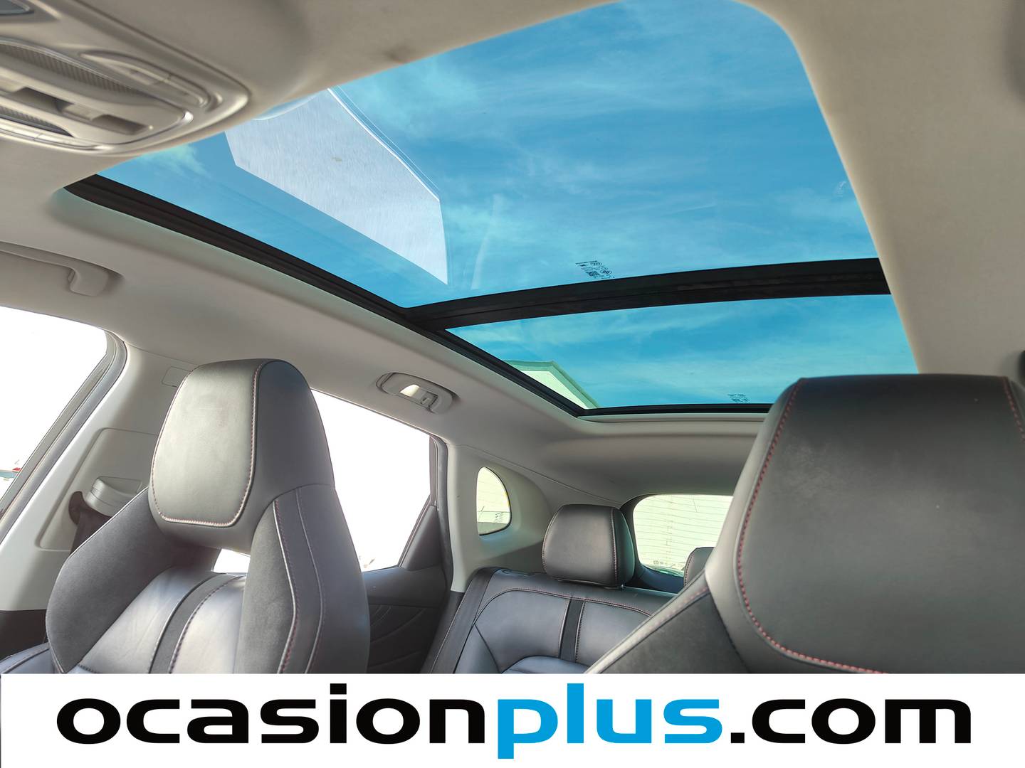 Extras y acabados del MG HS MG HS 1.5 Turbo GDI Luxury DCT (162 CV)