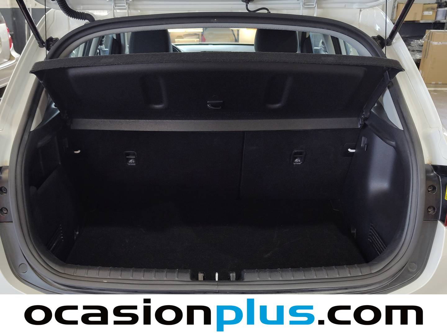 Fotos maletero KIA Stonic KIA Stonic 1.0 T-GDi MHEV Drive (100 CV)