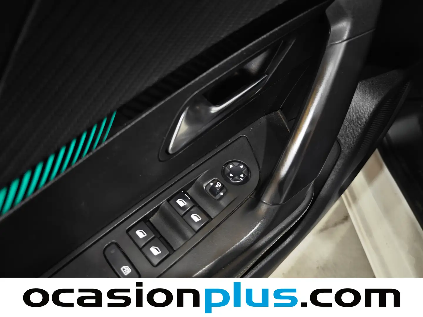 Foto Peugeot 2008 Peugeot 2008 PureTech 130 S&S Allure Pack (130 CV)