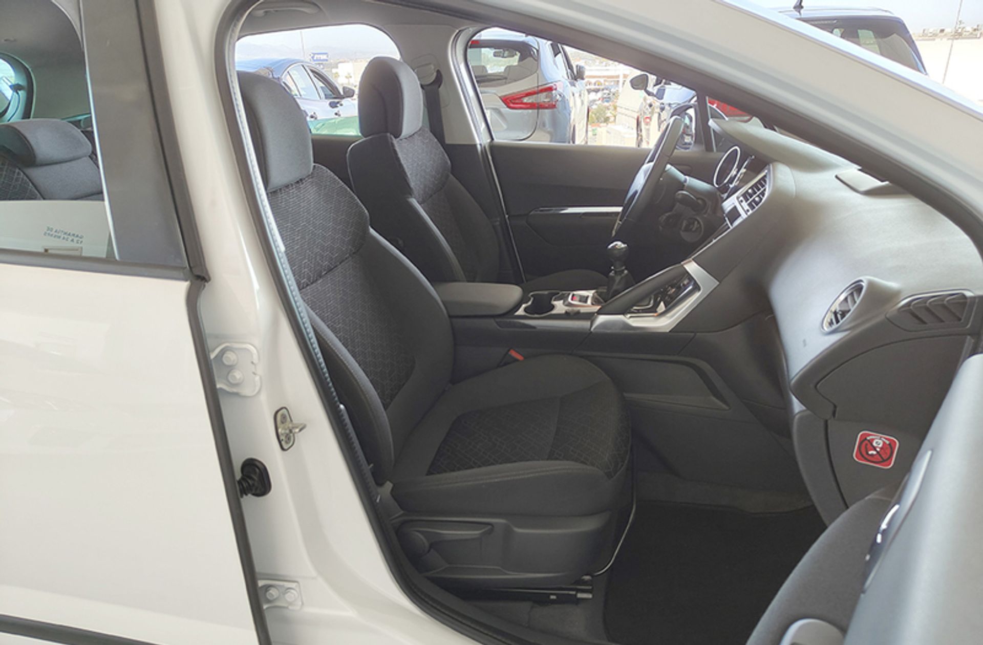 Peugeot 3008 1.2 PureTech Style - foto 15