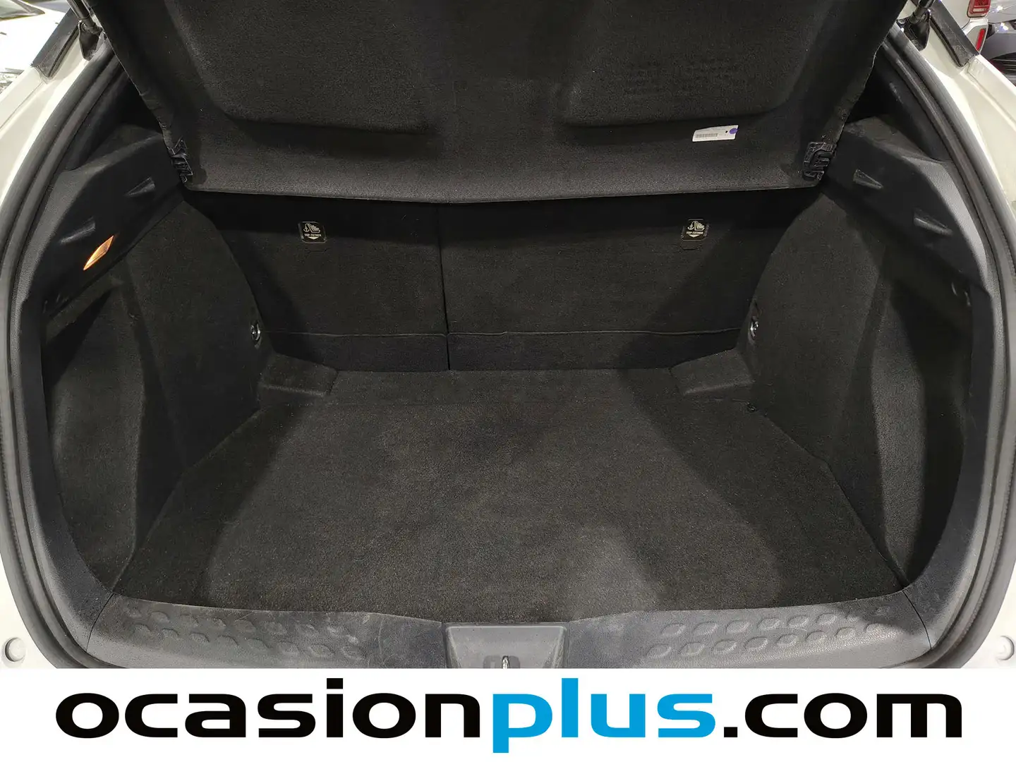 Foto Toyota C-HR Toyota C-HR 1.8 125H Style Plus (122 CV)