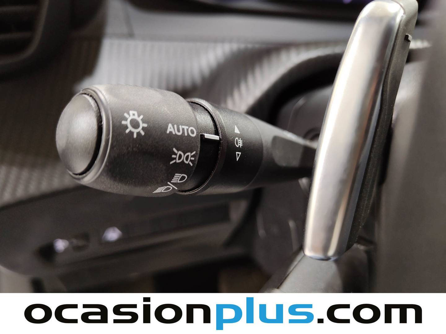 Peugeot 2008 Peugeot 2008 Allure Hybrid eDCS6 (145 CV) de ocasión