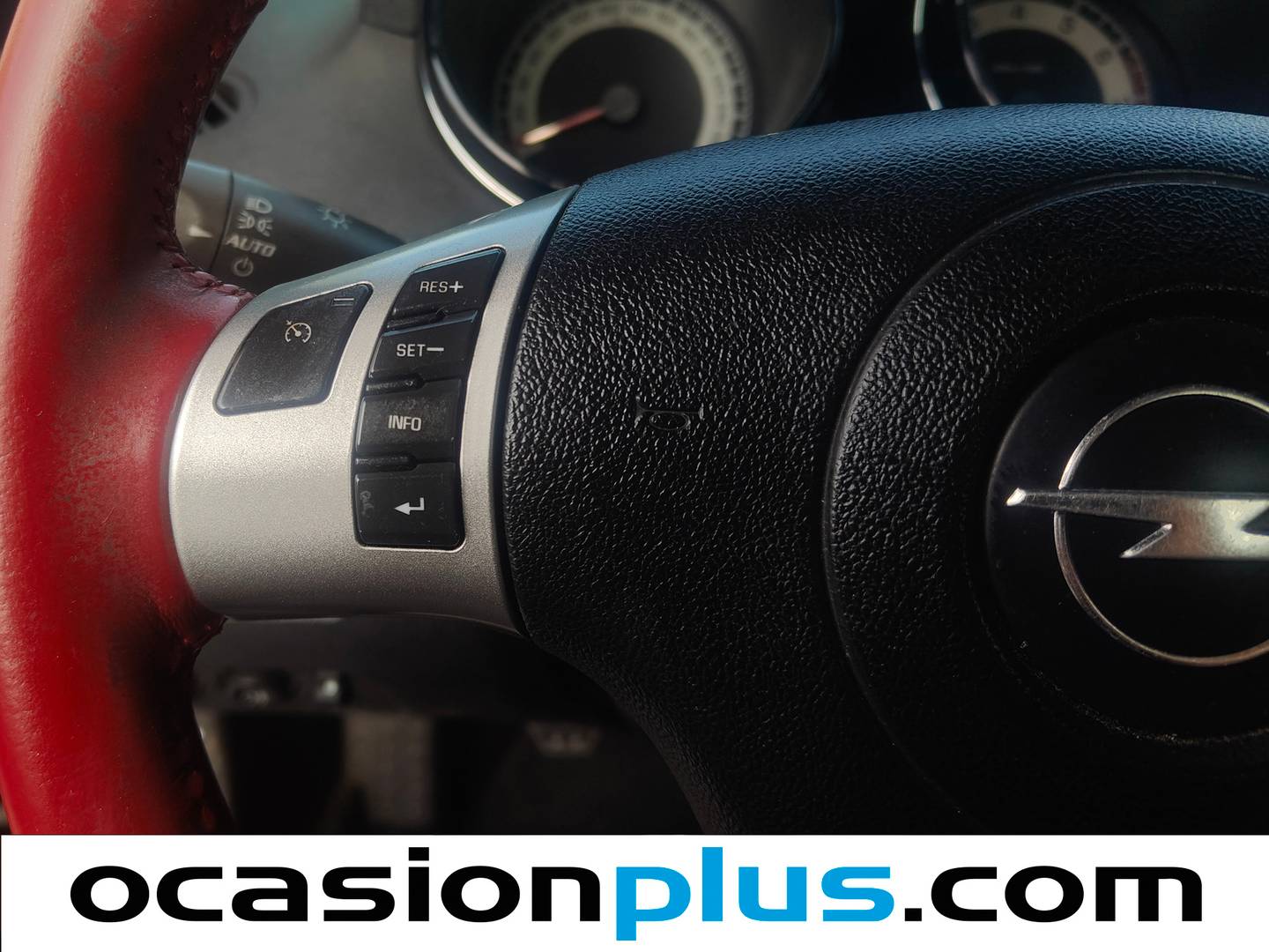 Equipamiento del Opel GT Opel GT 2.0T (264 CV)