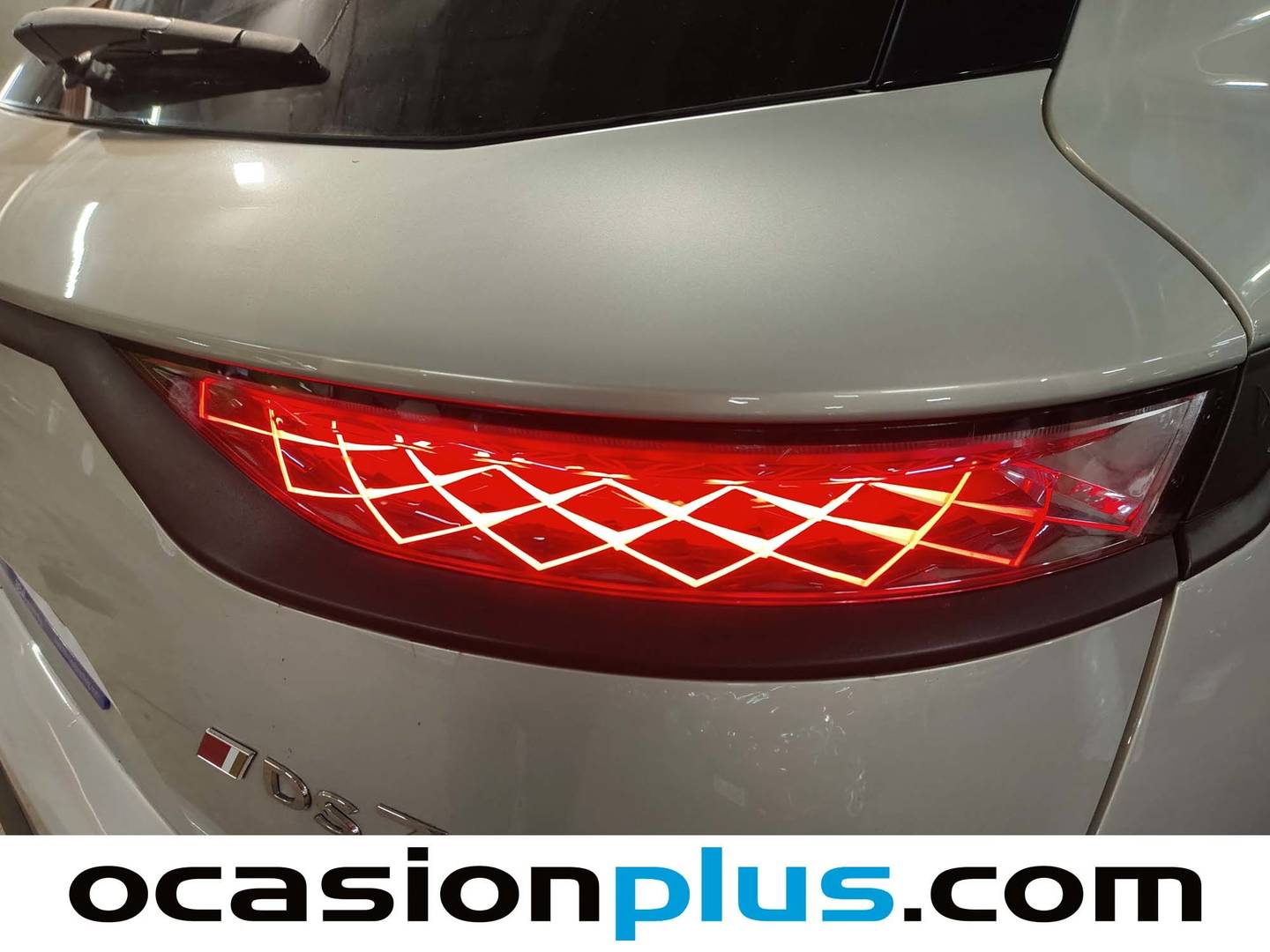 Foto DS DS 7 Crossback E-Tense DS DS7 Crossback E-Tense 225 Performance Line Auto  (225 CV)