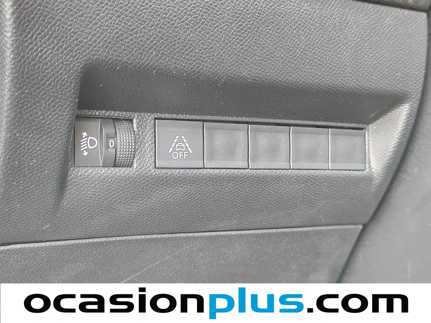 Foto Peugeot 2008 Peugeot 2008 BlueHDi 100 S&S Active (100 CV)