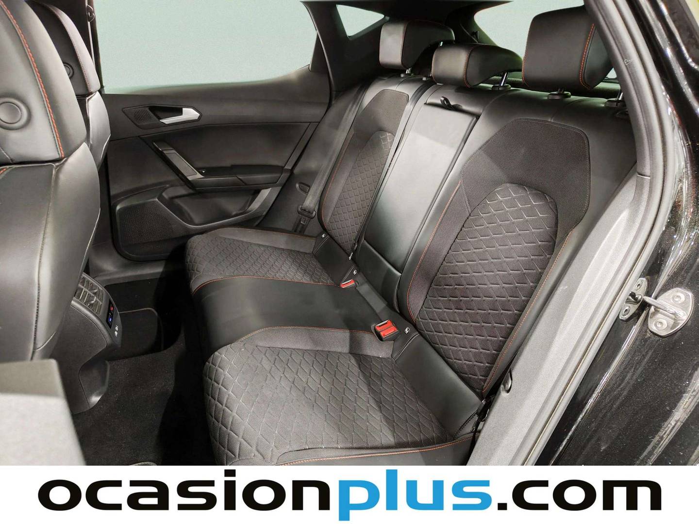 Foto asientos traseros Seat León Seat León 1.5 TSI S&S FR Go L (150 CV)