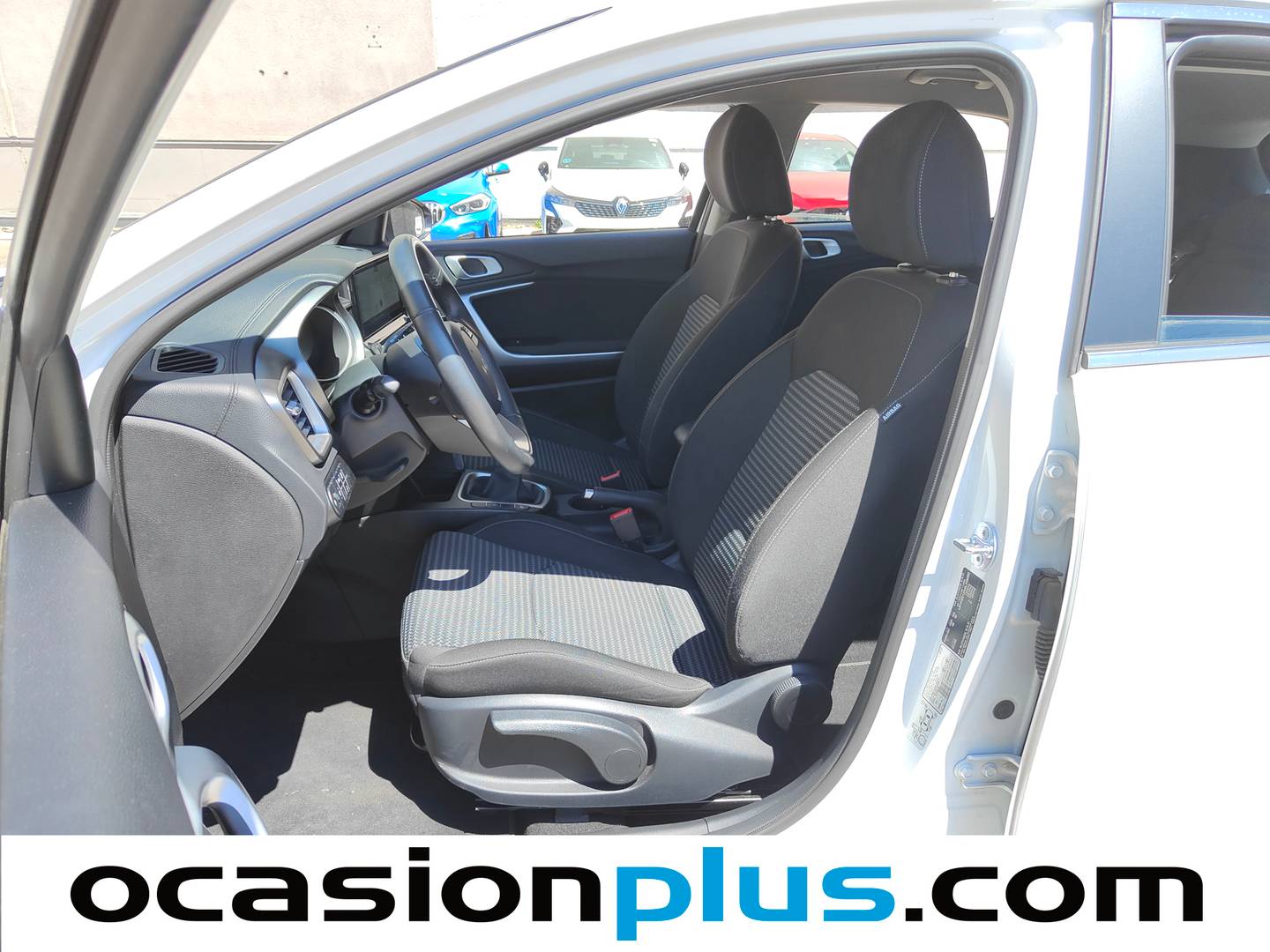 Foto asientos delanteros KIA Ceed KIA Ceed 1.0 T-GDI Drive (100 CV)