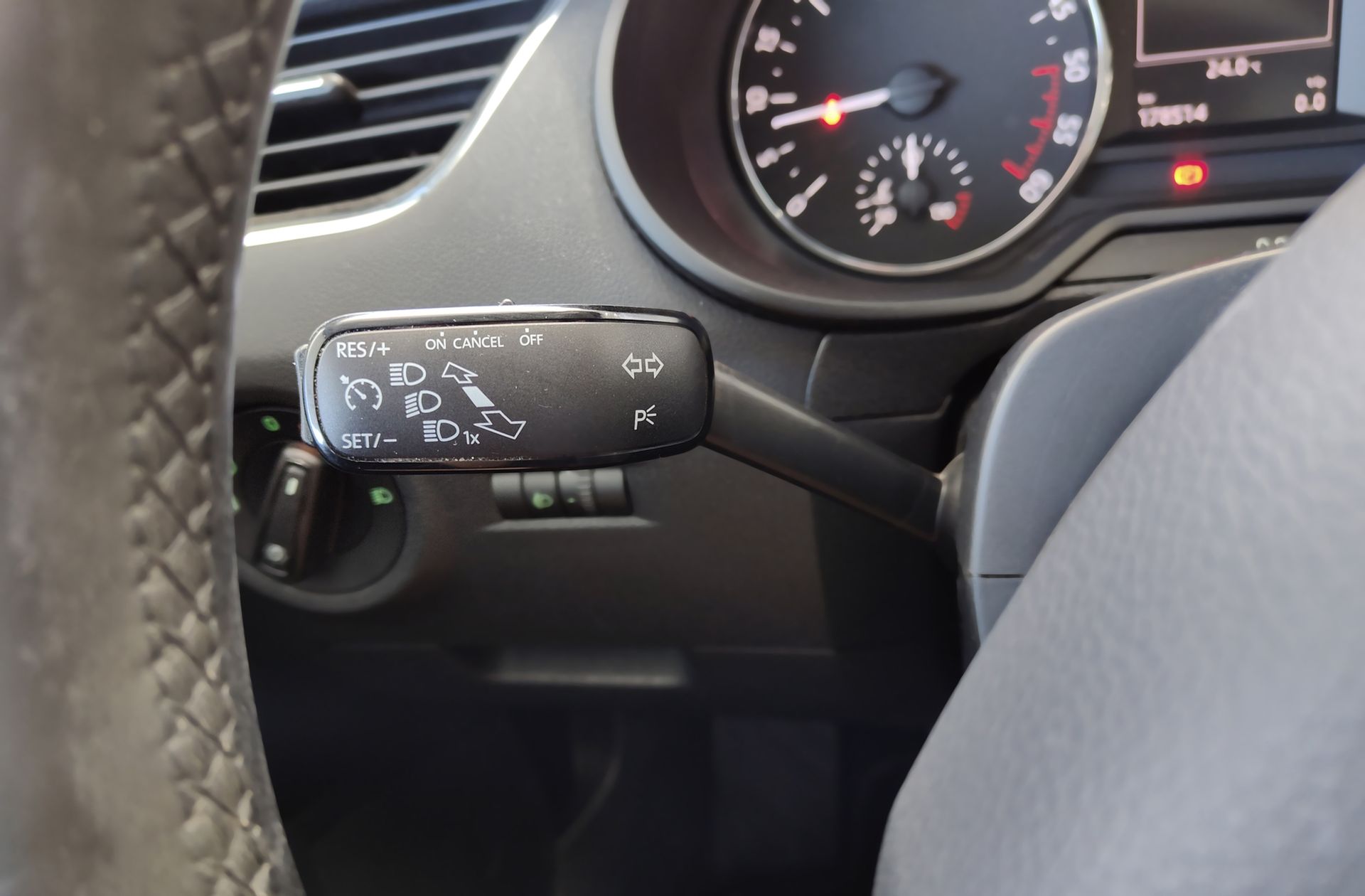 Škoda Octavia 1.6 TDI CR Ambition - foto 22