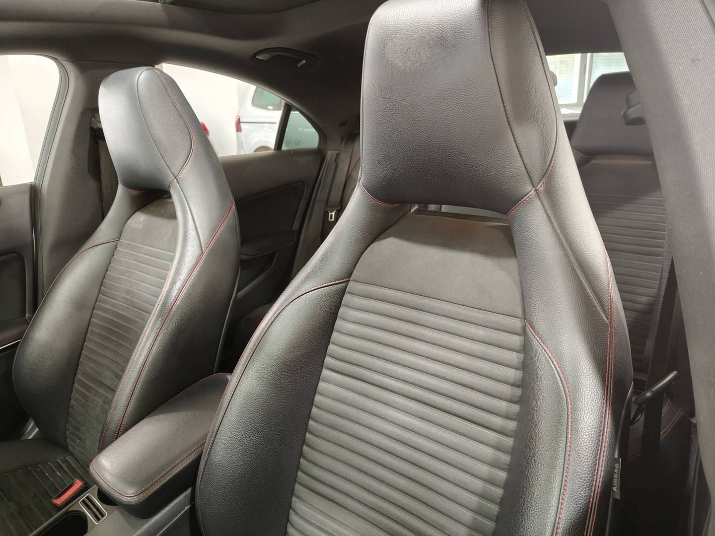 Foto Mercedes CLA Mercedes-Benz CLA 200 CDI Urban (136 CV) Pack AMG