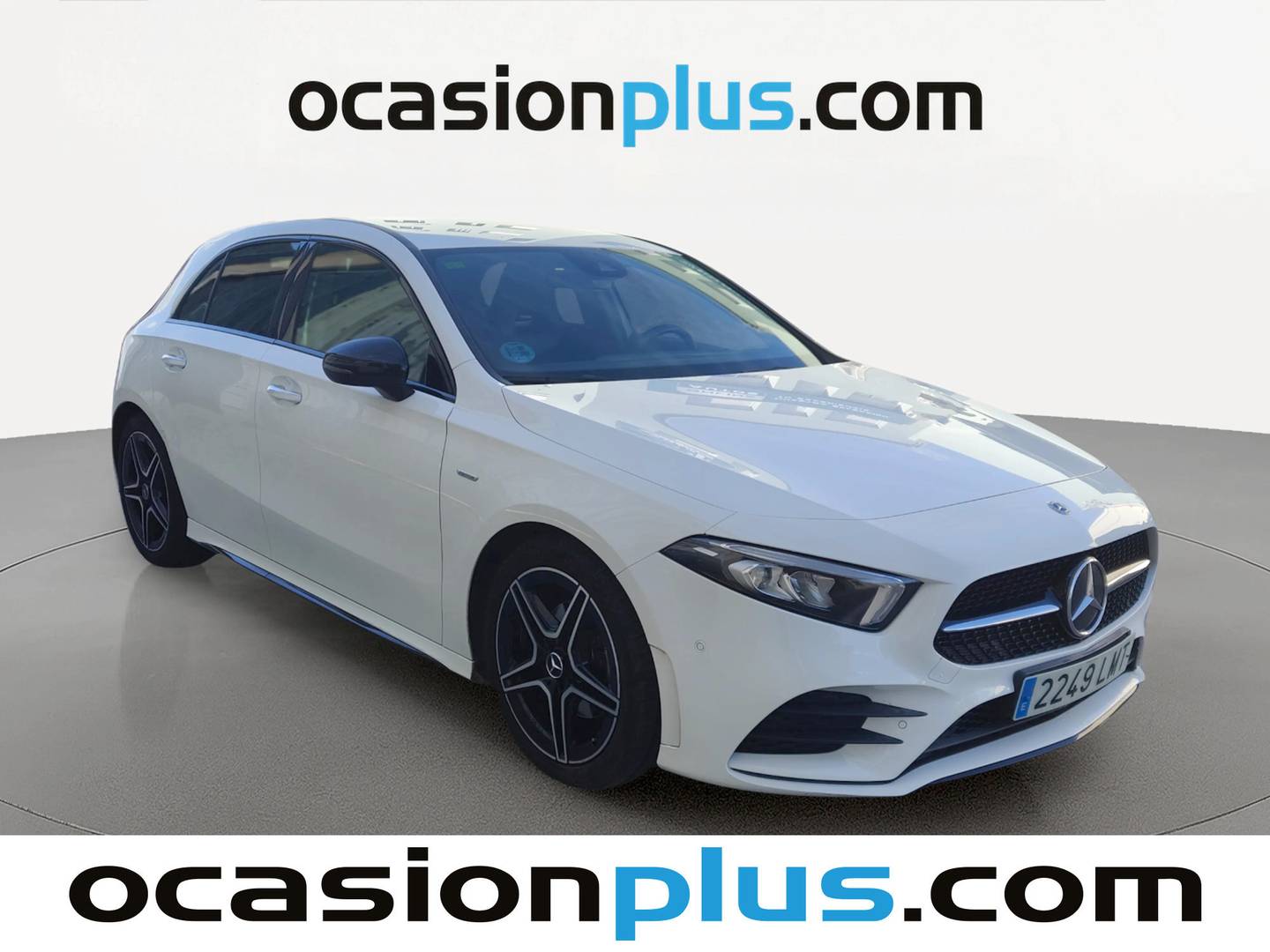 Foto delantera Mercedes Clase A Mercedes-Benz Clase A 180 d (116 CV) Pack AMG derecha