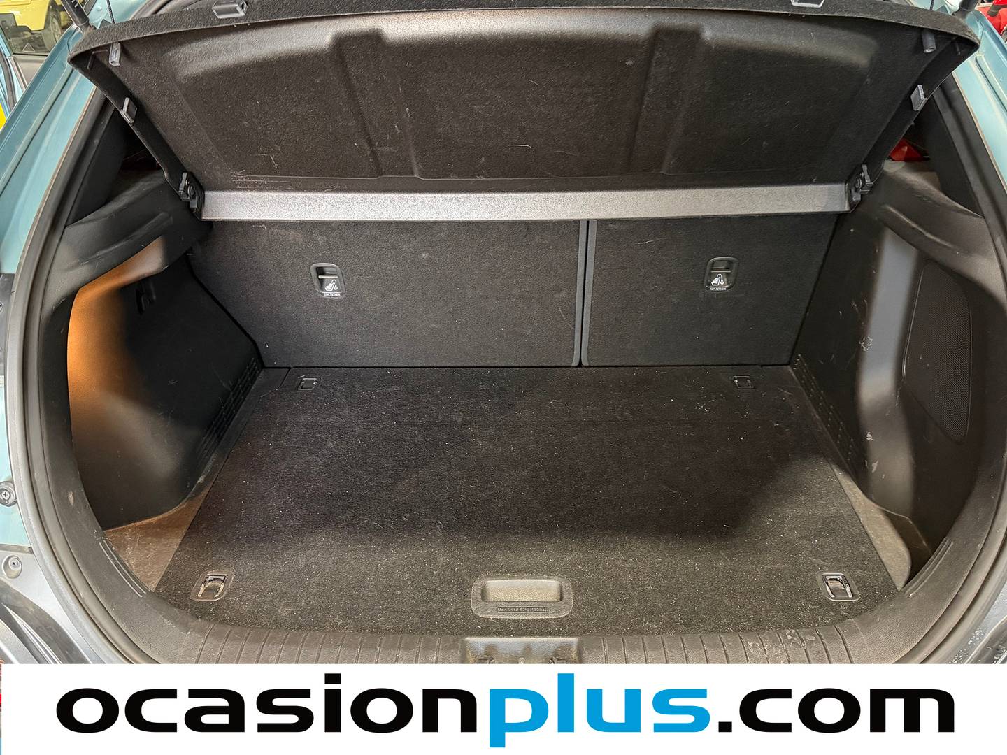 Fotos maletero Hyundai Kona Hyundai Kona 1.6 GDI HEV Tecno Red DT (141 CV)
