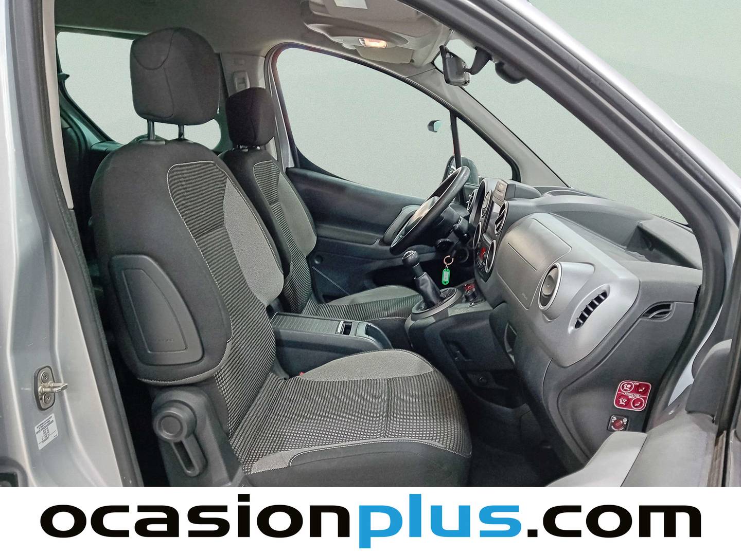 Foto Peugeot Partner Peugeot Partner Tepee 1.2 PureTech Outdoor (110 CV)