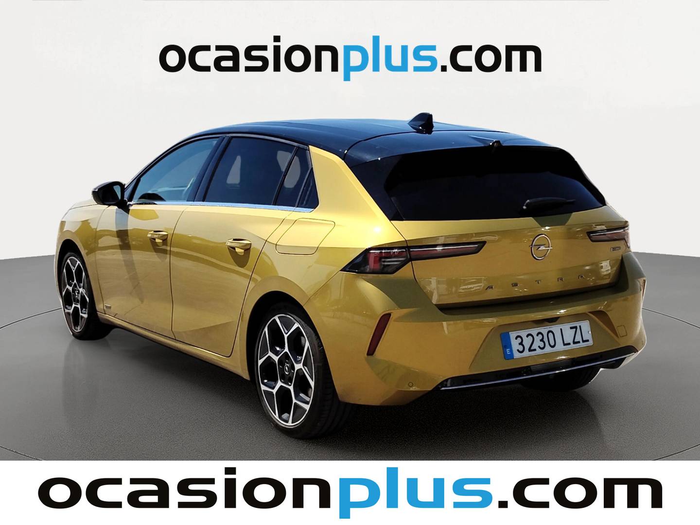 Foto trasera Opel Astra PHEV Opel Astra 1.6T Hybrid S/S Ultimate Auto (181 CV) izquierda
