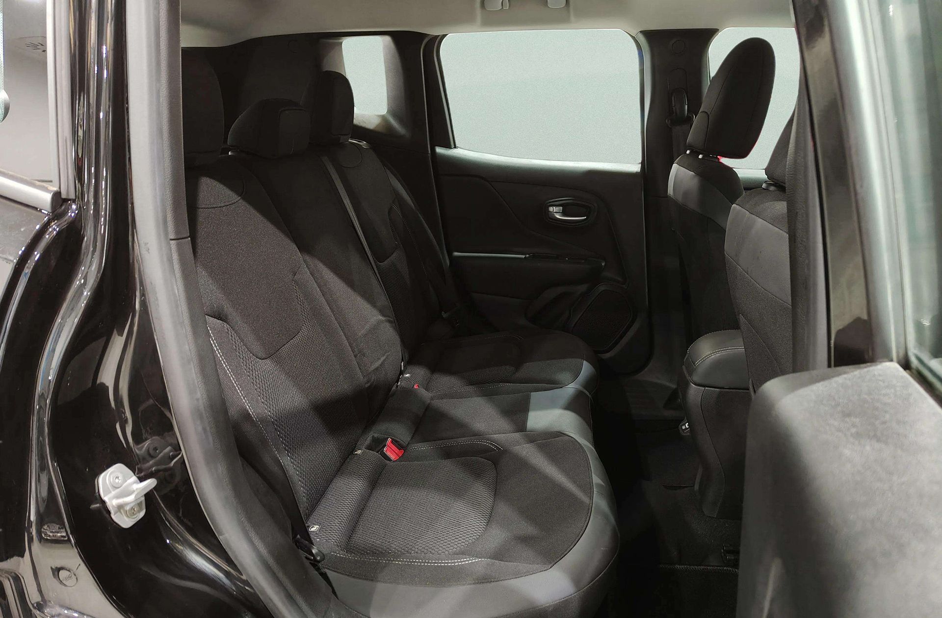 Jeep Renegade eHybrid 1.5 Limited ATX - foto 20