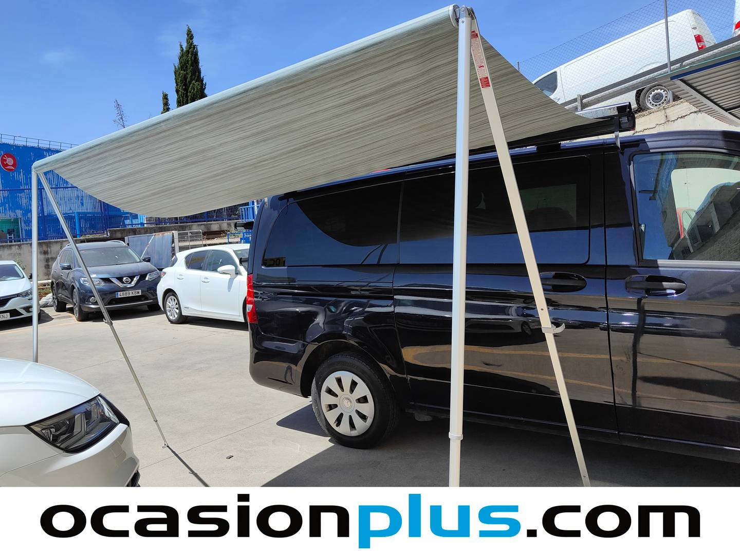 Equipamiento del Mercedes Vito Mercedes Vito Combi 114 CDI Tourer Base Larga (136 CV) Camperizada