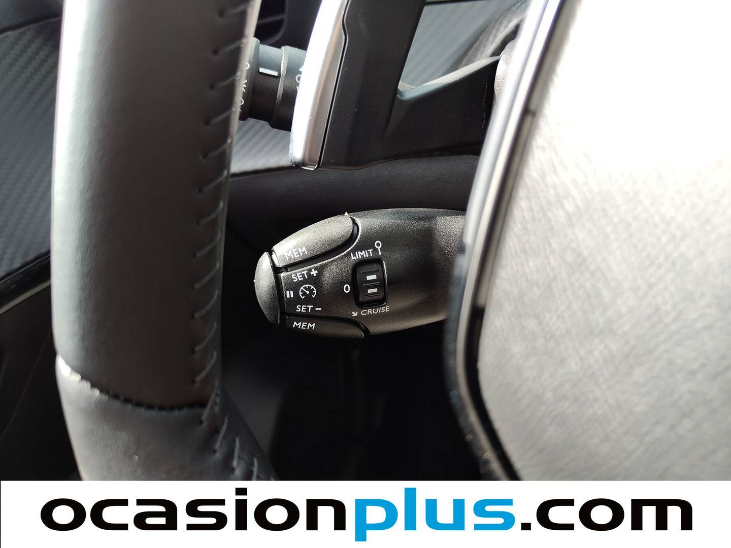 Peugeot 208 Peugeot 208 Style Hybrid 100 eDCS6 (100 CV) 100cv