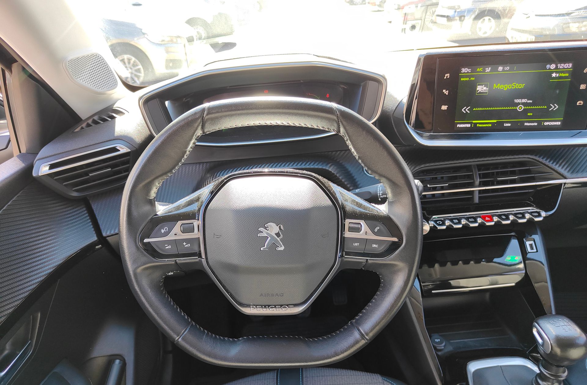 Peugeot 208 BlueHDi 100 Allure Pack - foto 23