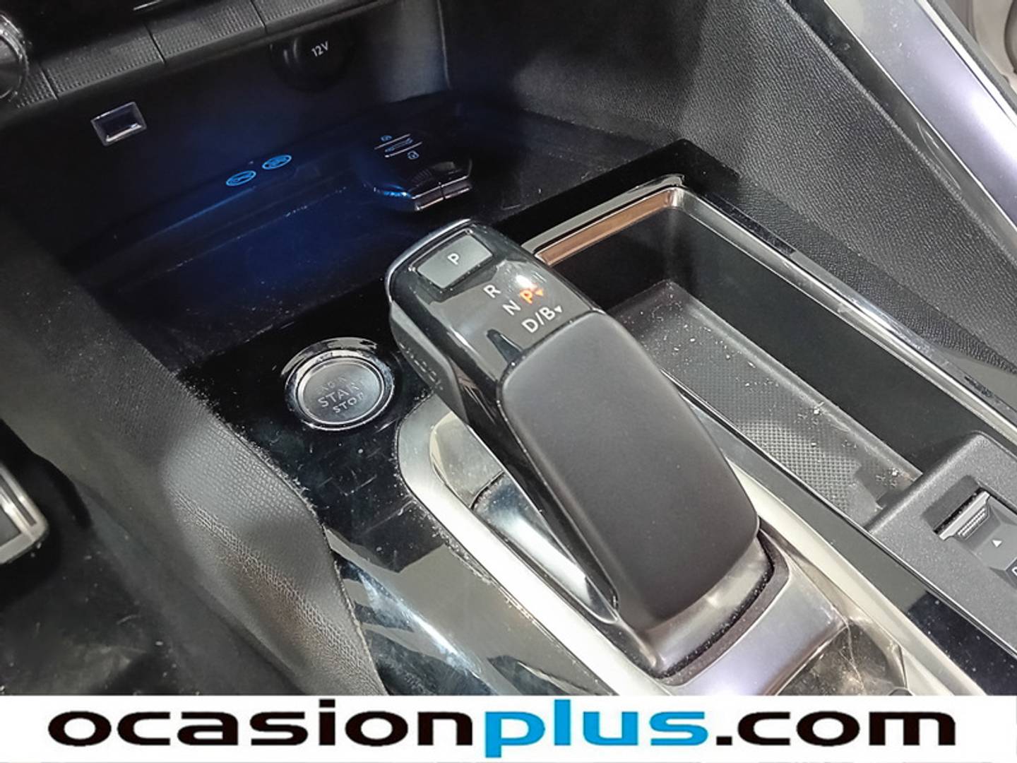 Foto Peugeot 3008 Hybrid Peugeot 3008 Hybrid 225 GT Line e-EAT8 (225 CV)