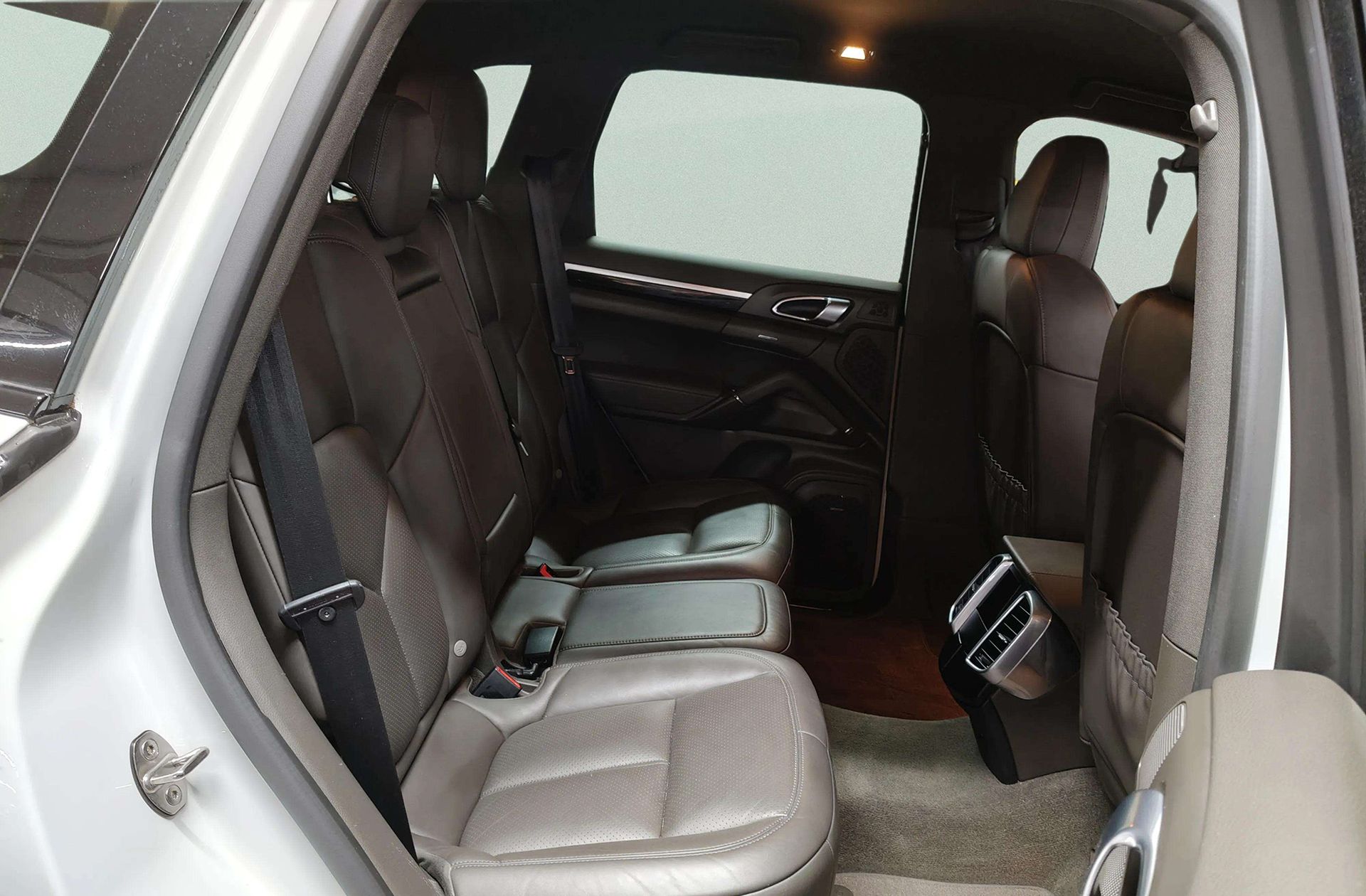 Porsche Cayenne S Platinum Edition - foto 25