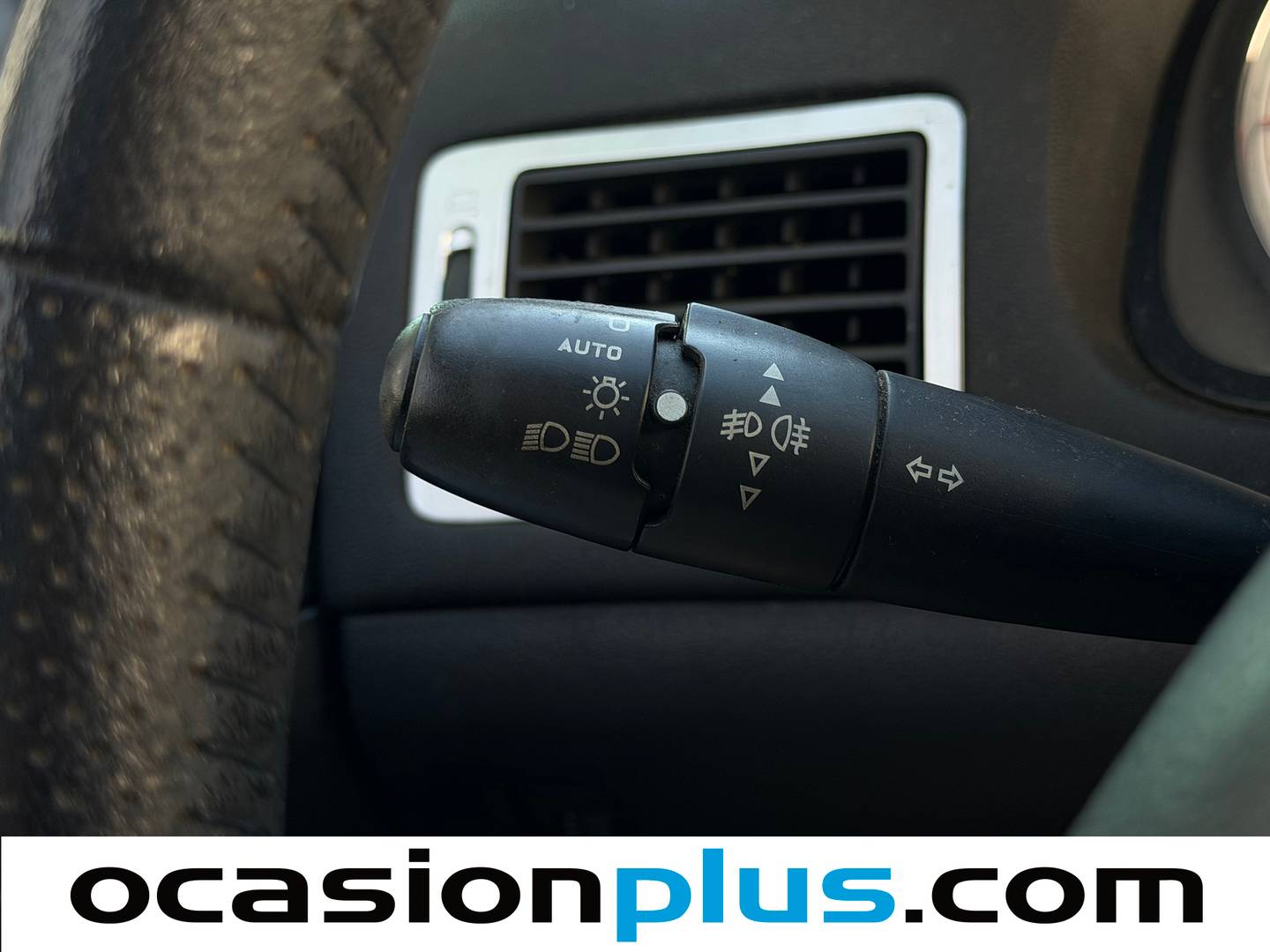 Equipamiento del Peugeot 307 SW Peugeot 307 SW 1.6 HDi 90 Pack+