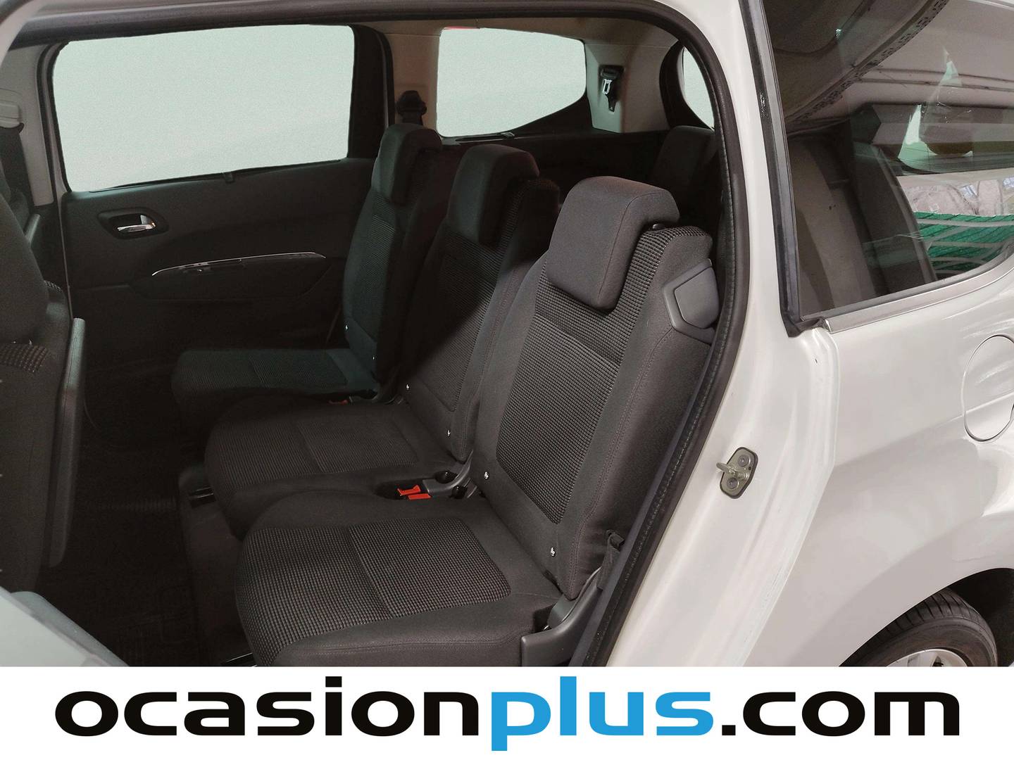 Foto Peugeot 5008 Peugeot 5008 BlueHDi 120 S&S Allure (120 CV) 7 Plazas