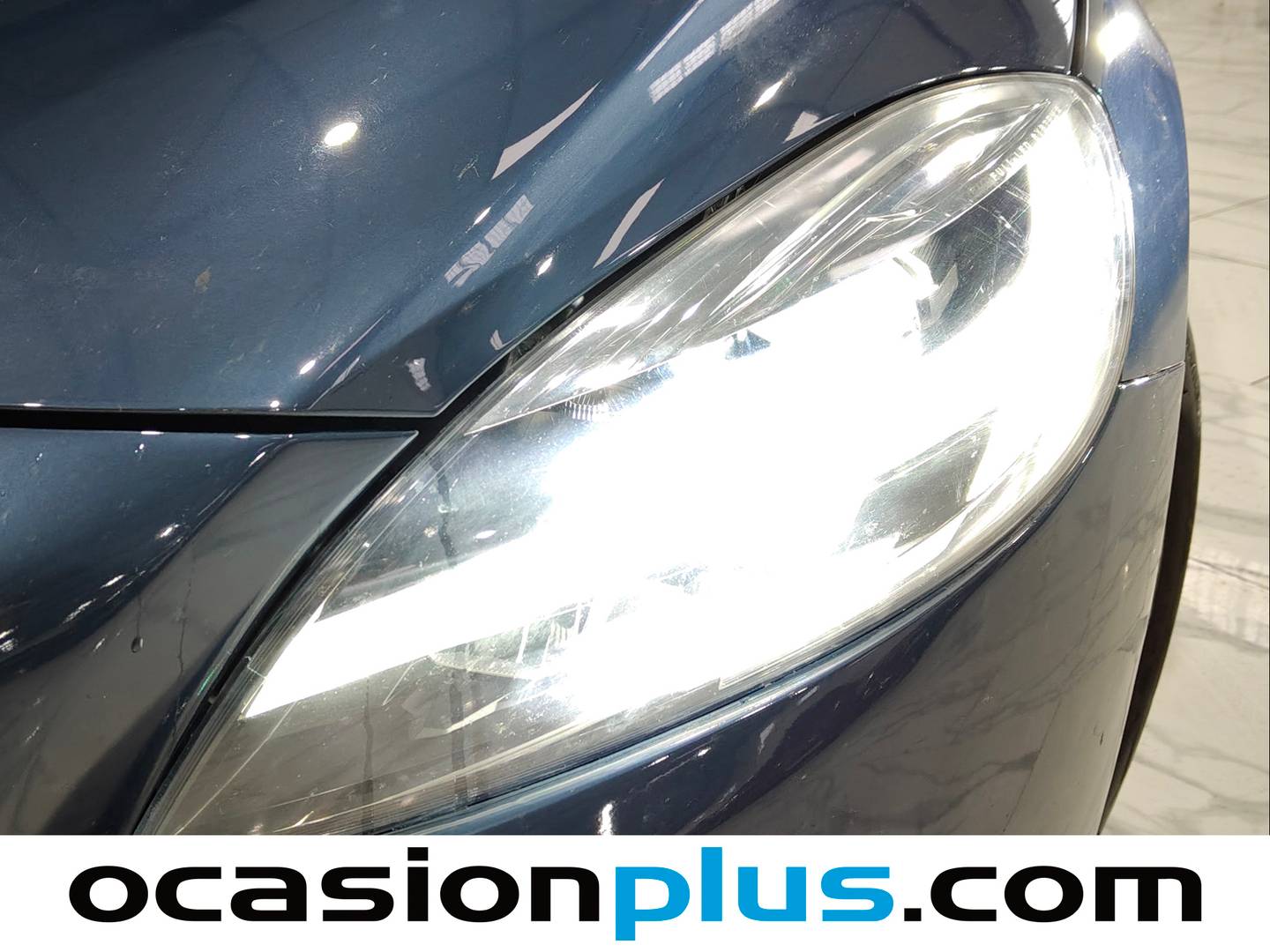 Equipamiento del Volvo V40 Volvo V40 T2 Momentum (122 CV)