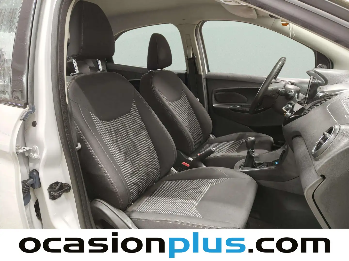 Foto Ford Ka+ Ford Ka+ 1.2 Ti-VCT White Edition (85 CV)