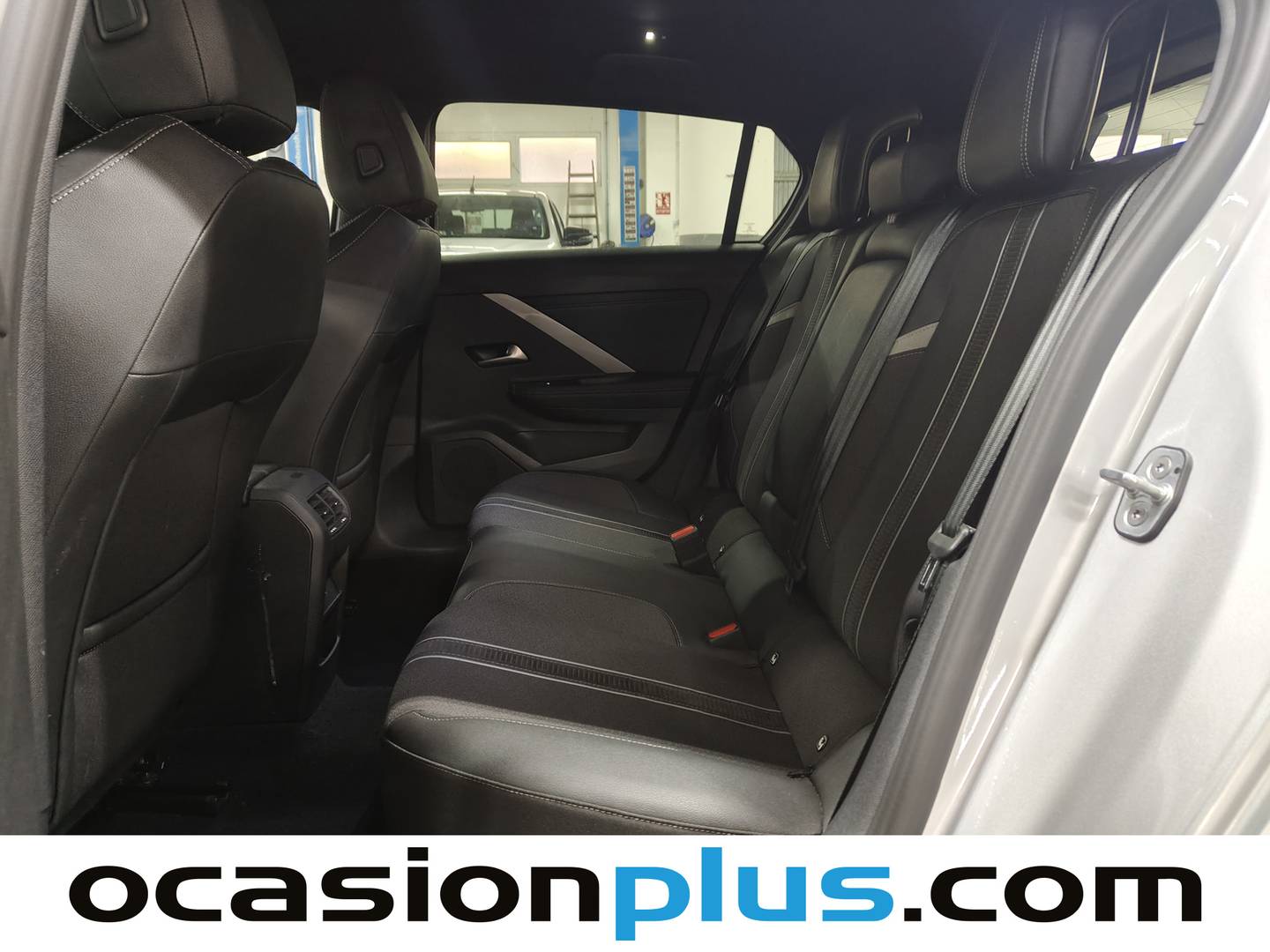 Foto Opel Astra Opel Astra 1.2 Turbo XHT GS (130 CV)