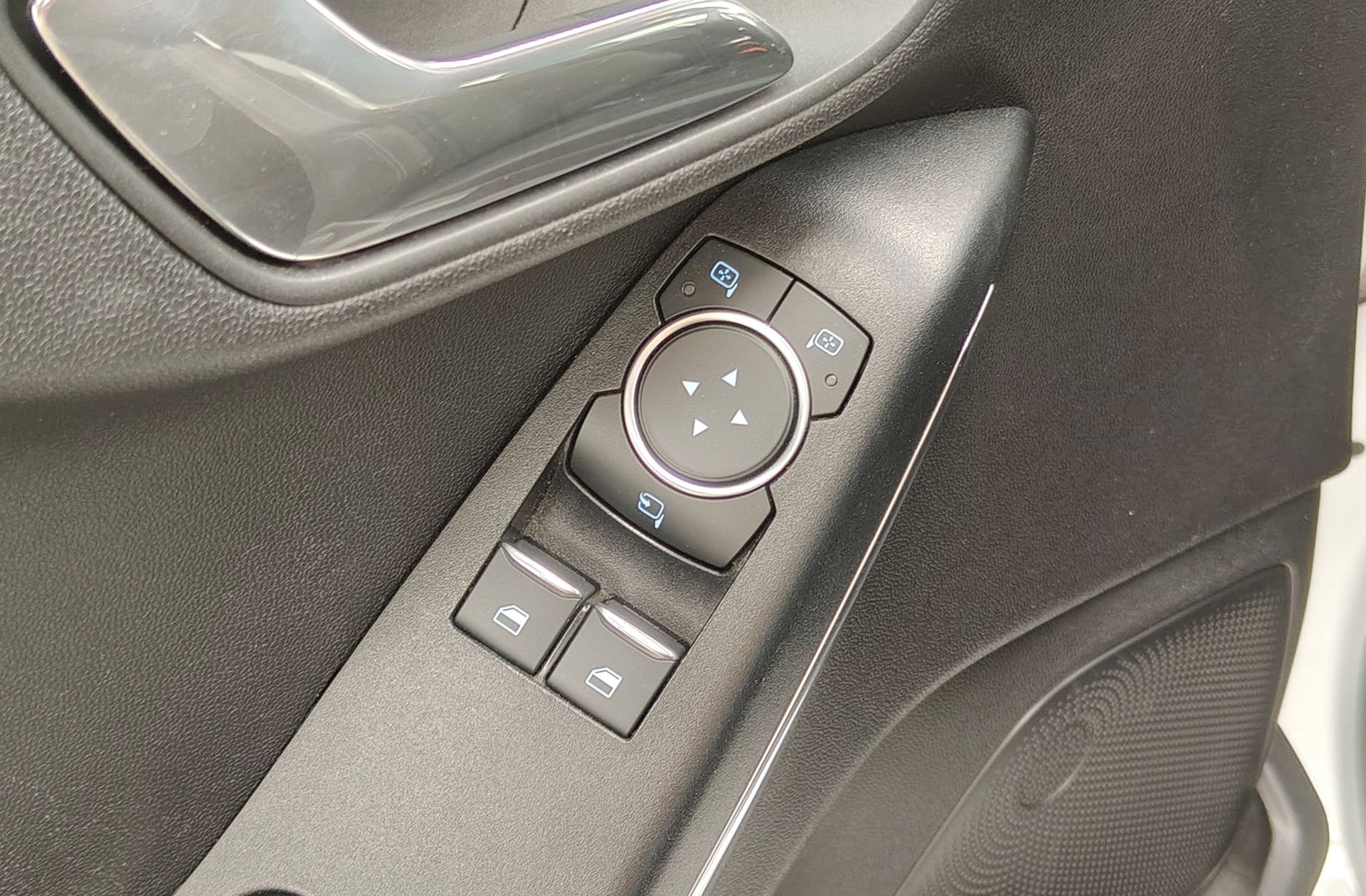 Ford Fiesta 1.5 EcoBoost ST - foto 33